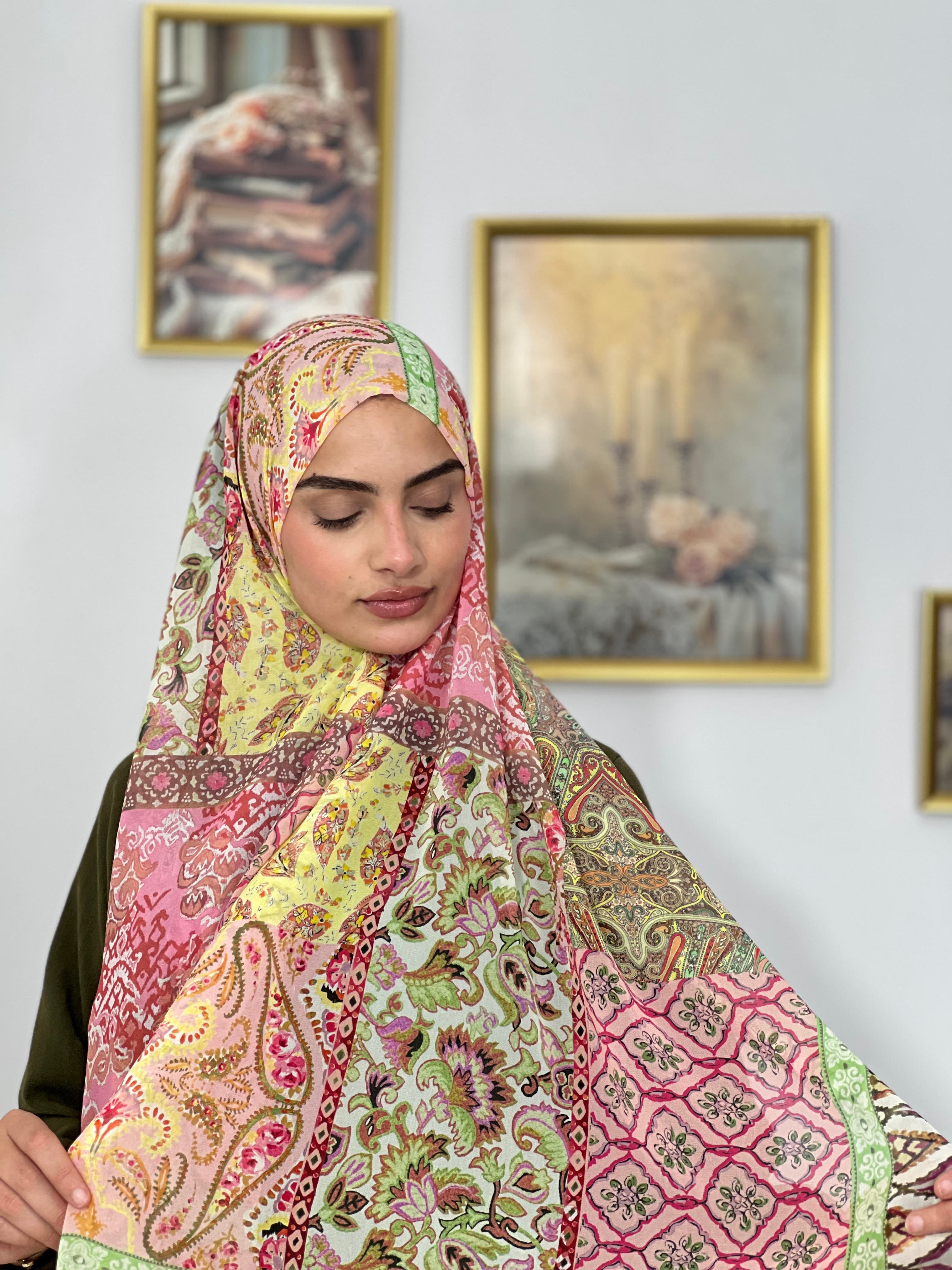 Allurina scarf - "Rose Arabesque"