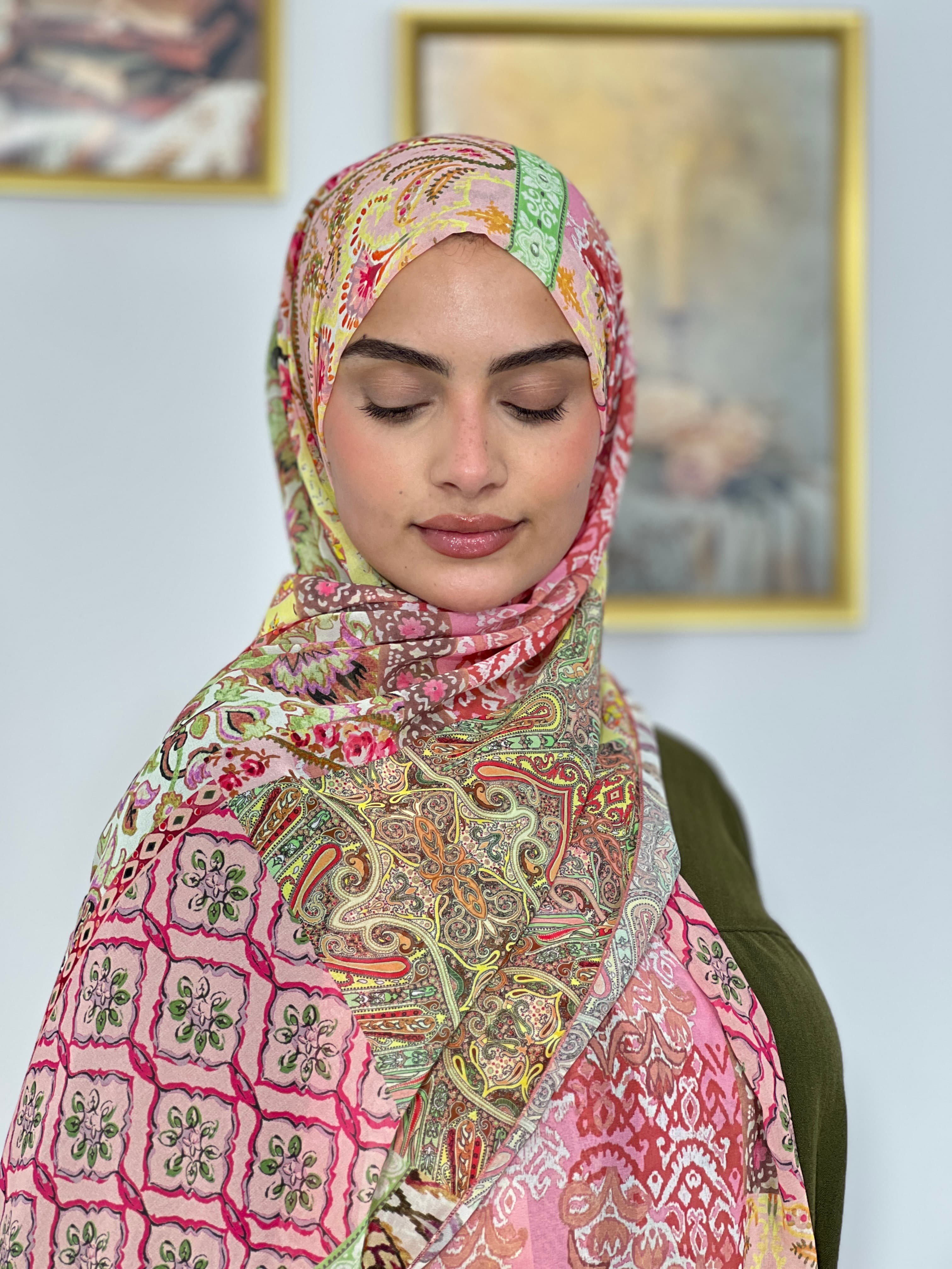 Allurina scarf - "Rose Arabesque"