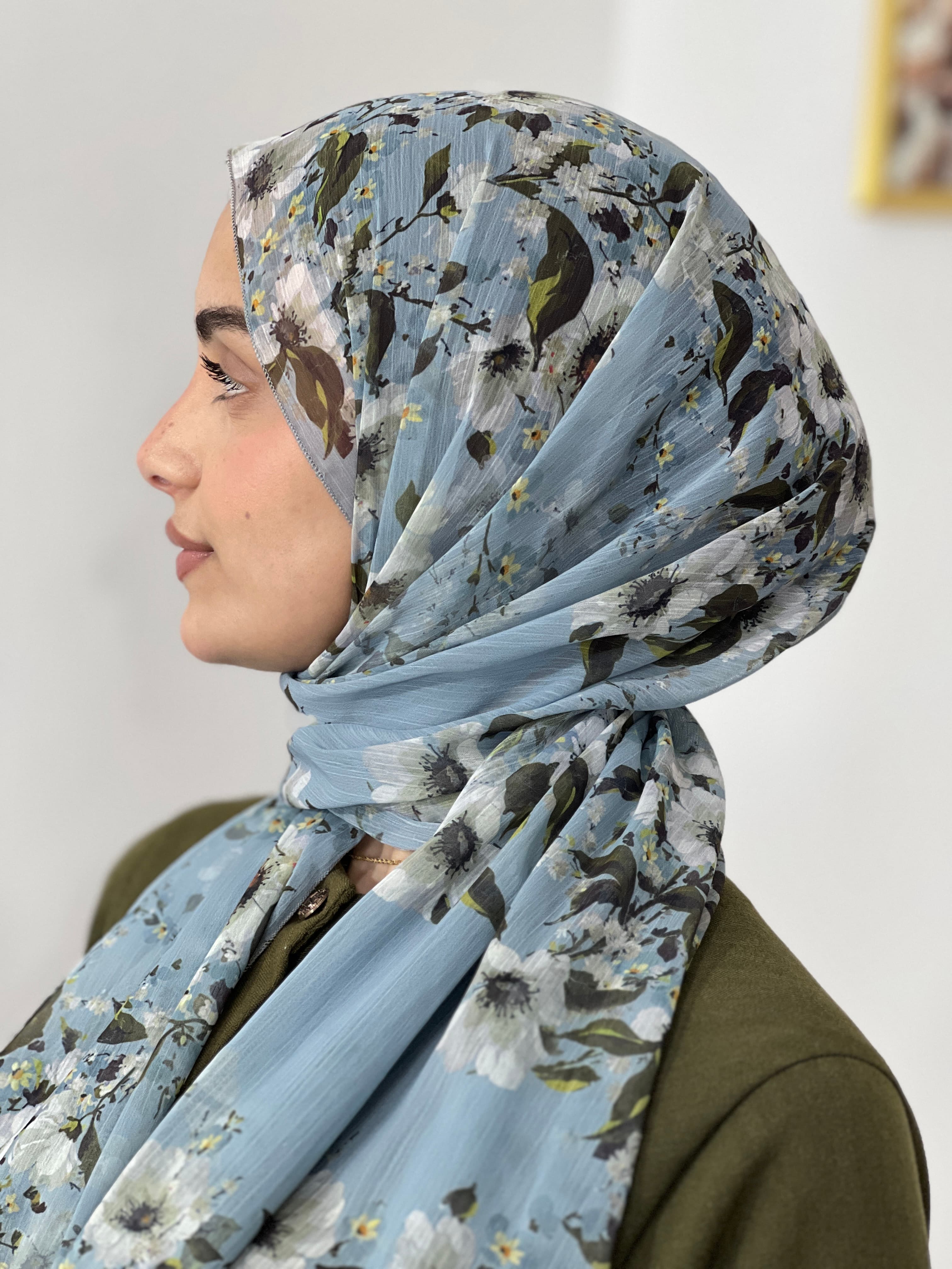 Allurina scarf - "Blue Jasmine"
