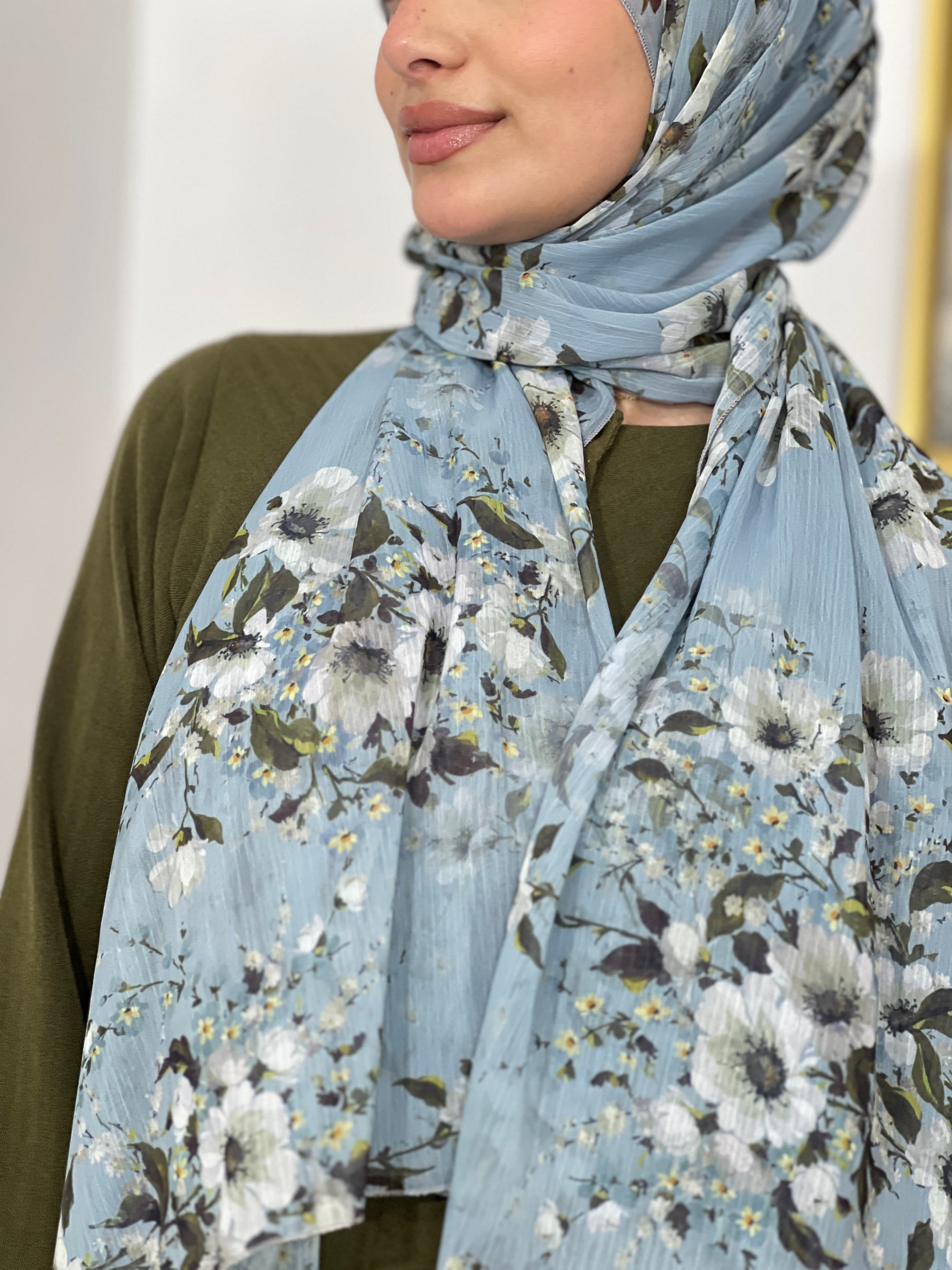 Allurina scarf - "Blue Jasmine"