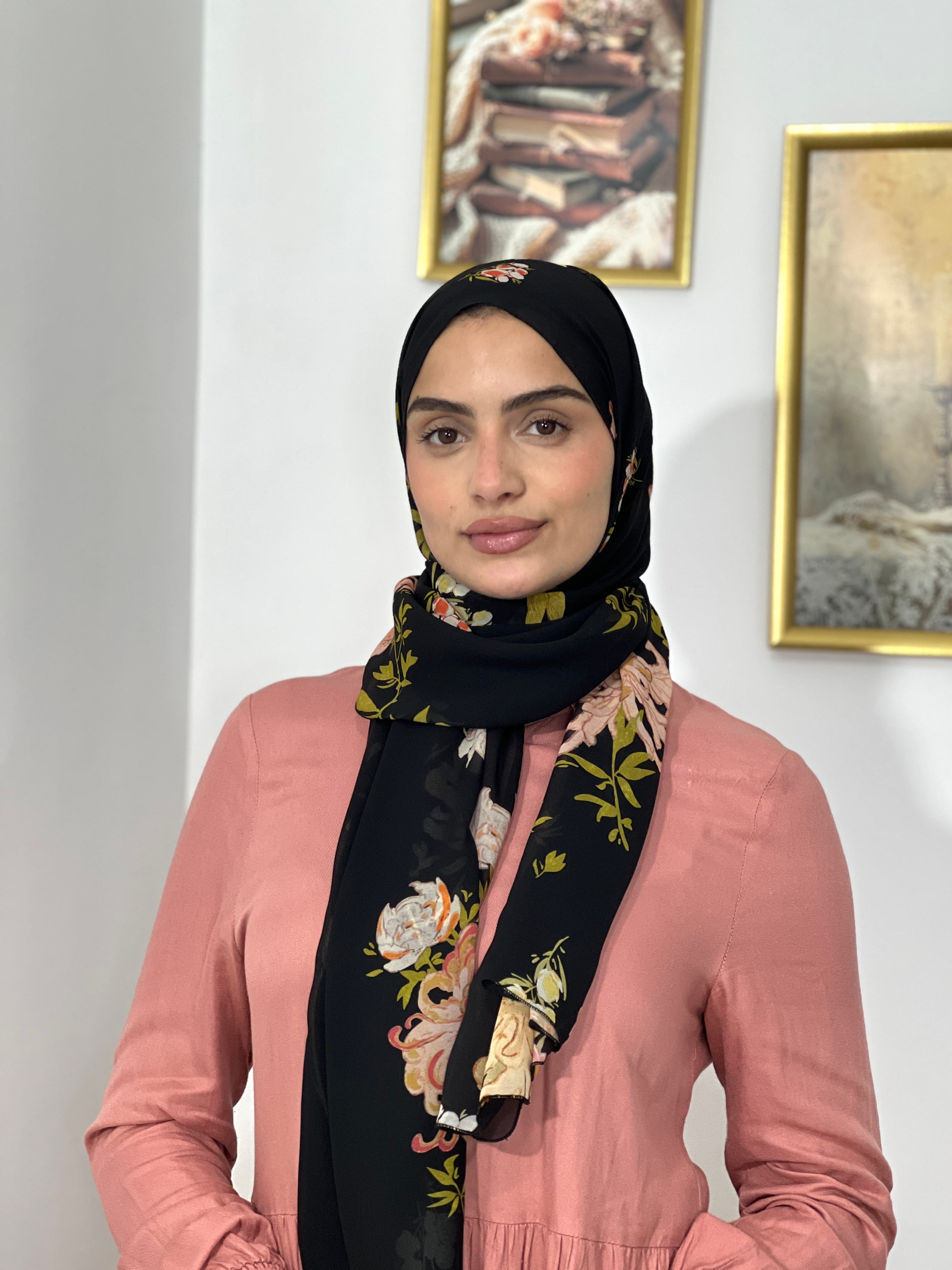 Allurina scarf - "Chrysanthemum"