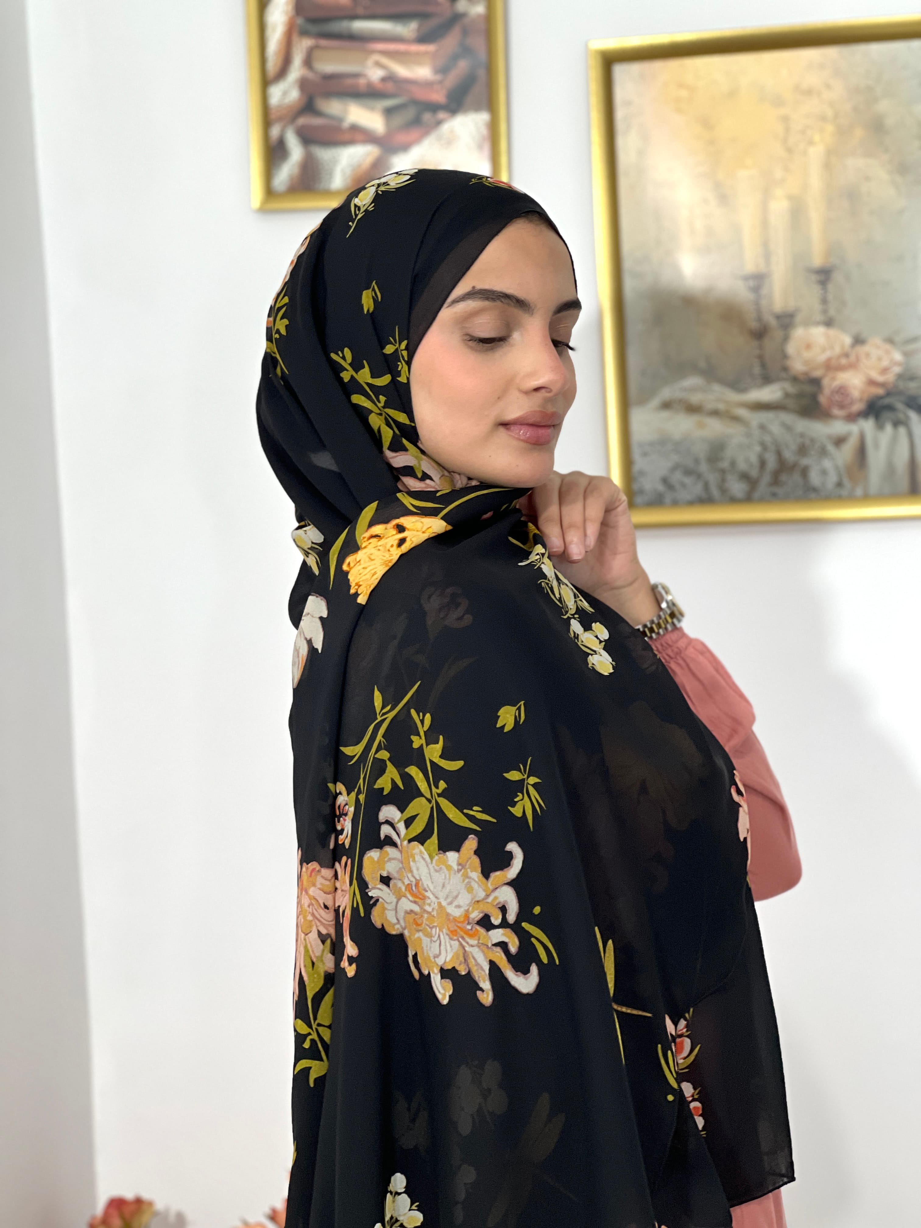 Allurina scarf - "Chrysanthemum"