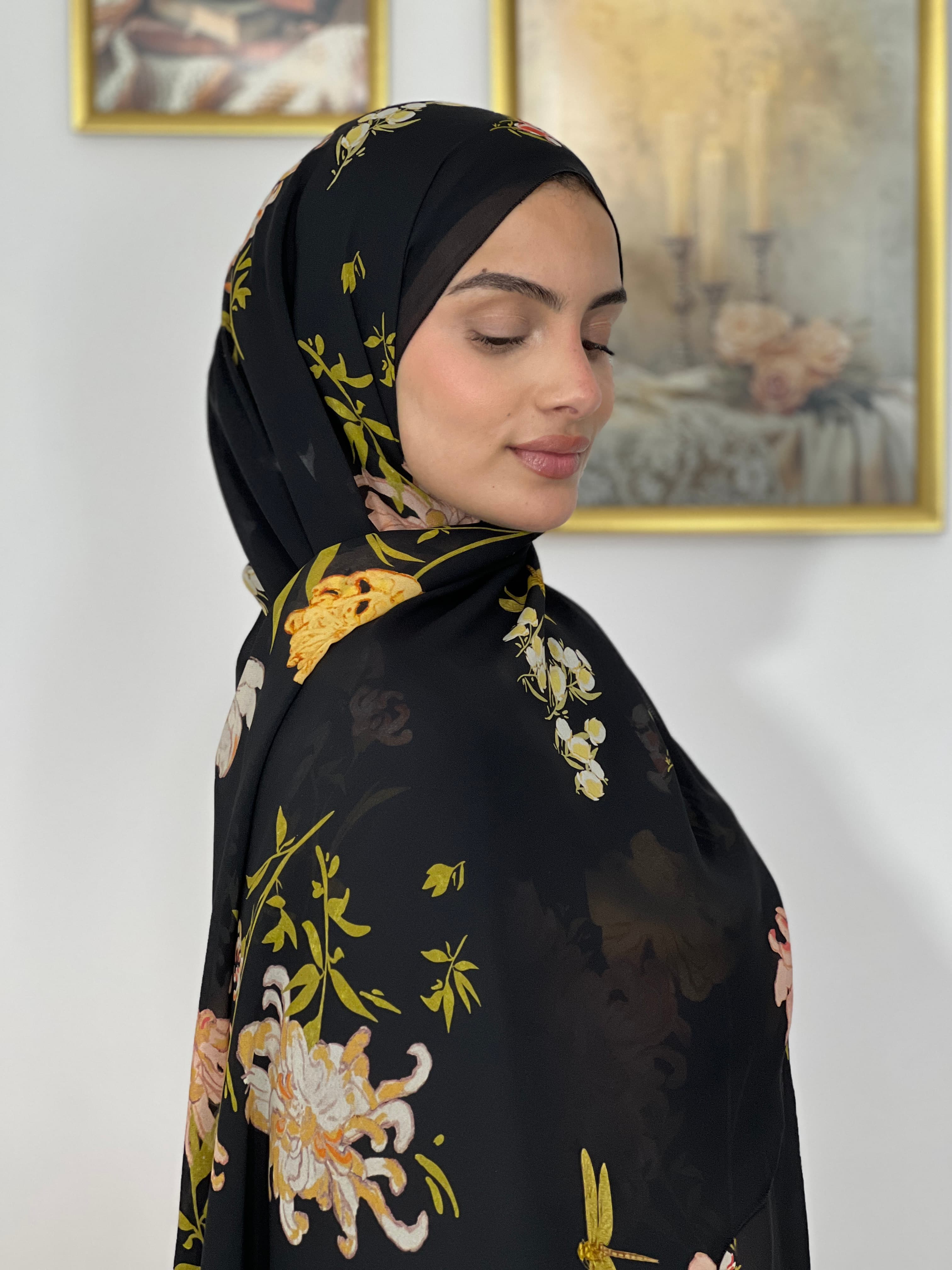 Allurina scarf - "Chrysanthemum"