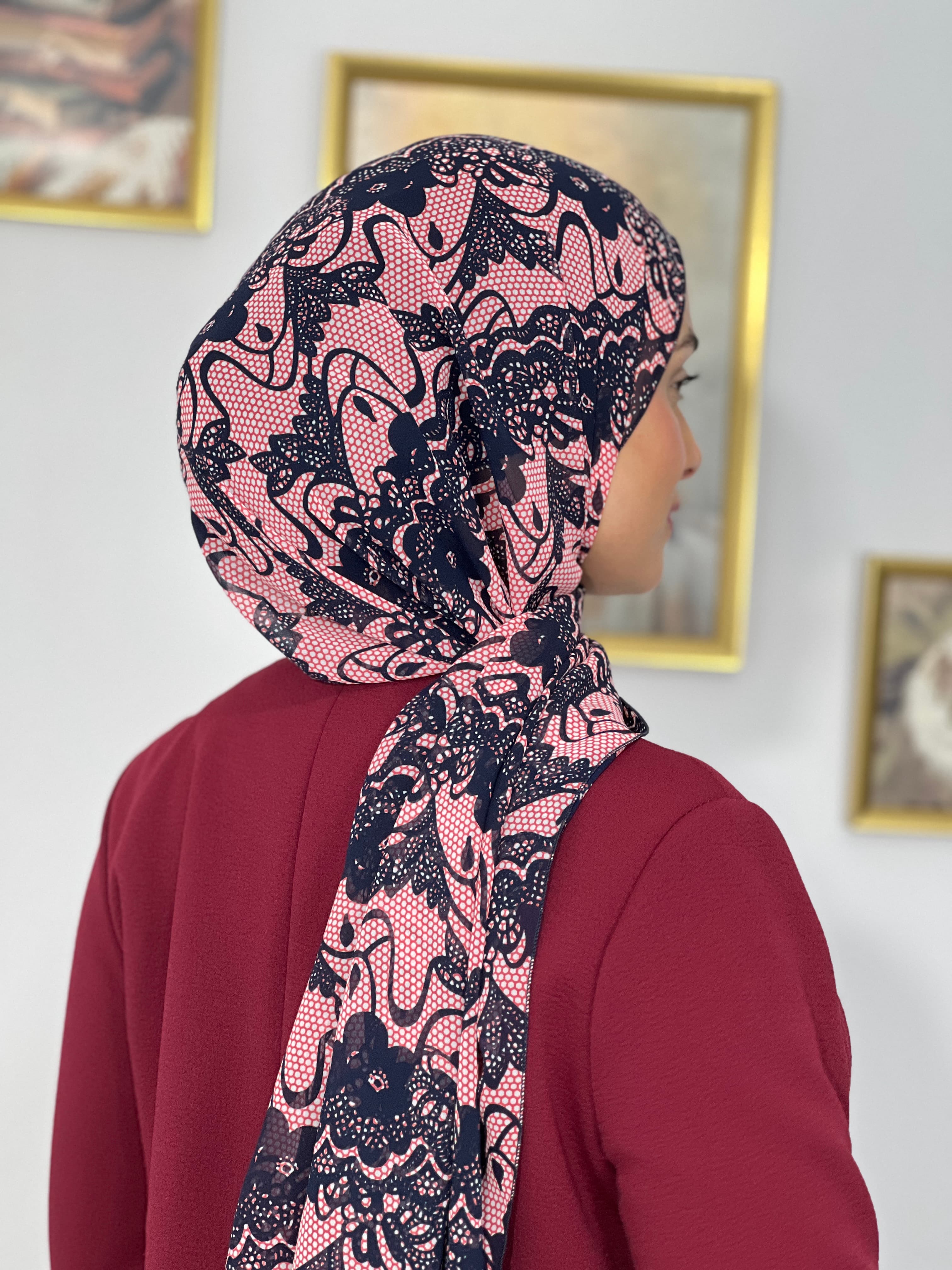 Allurina scarf - "Dentelle de Rose"