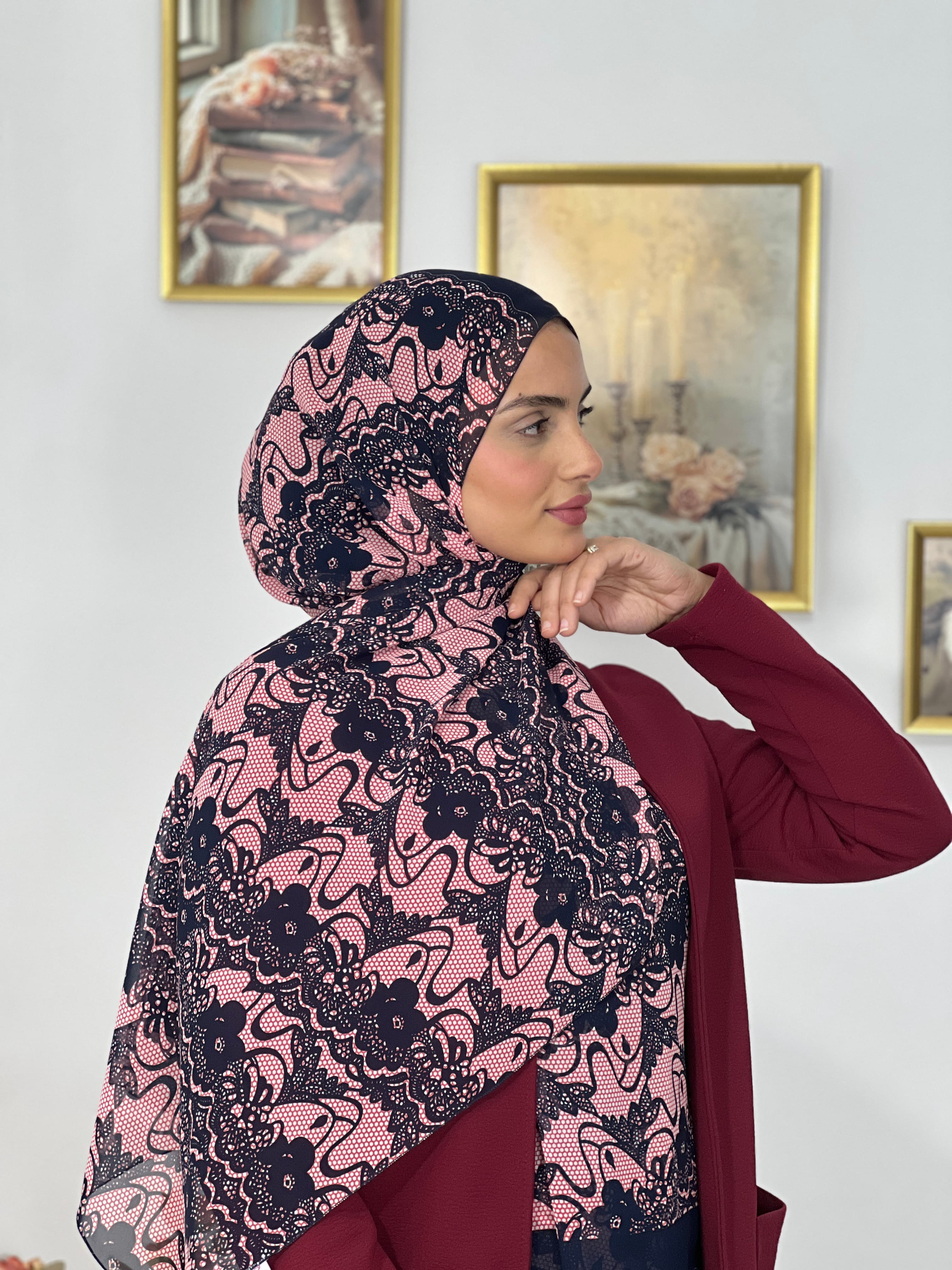 Allurina scarf - "Dentelle de Rose"