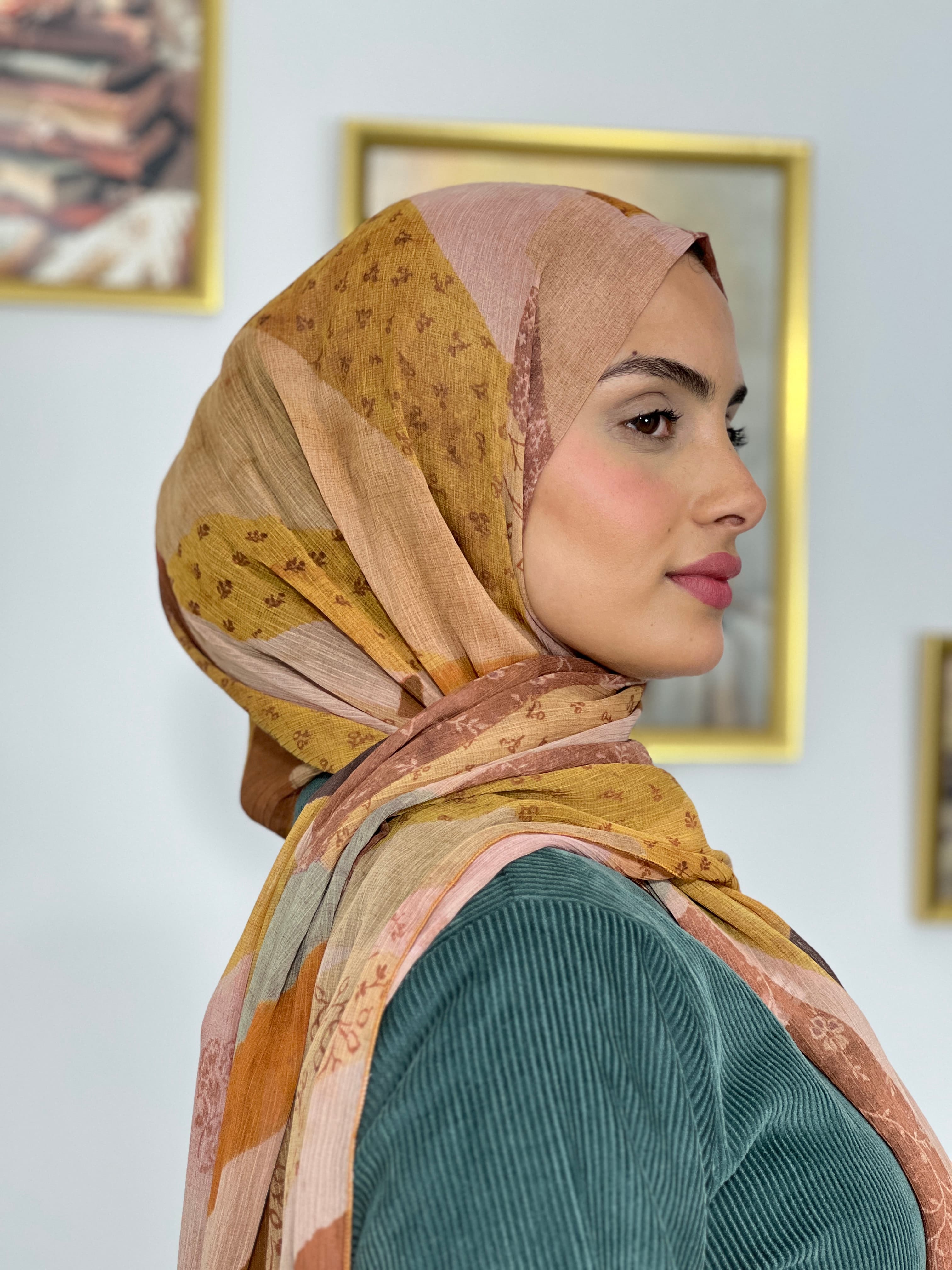 Allurina scarf - "Sable Chaud"