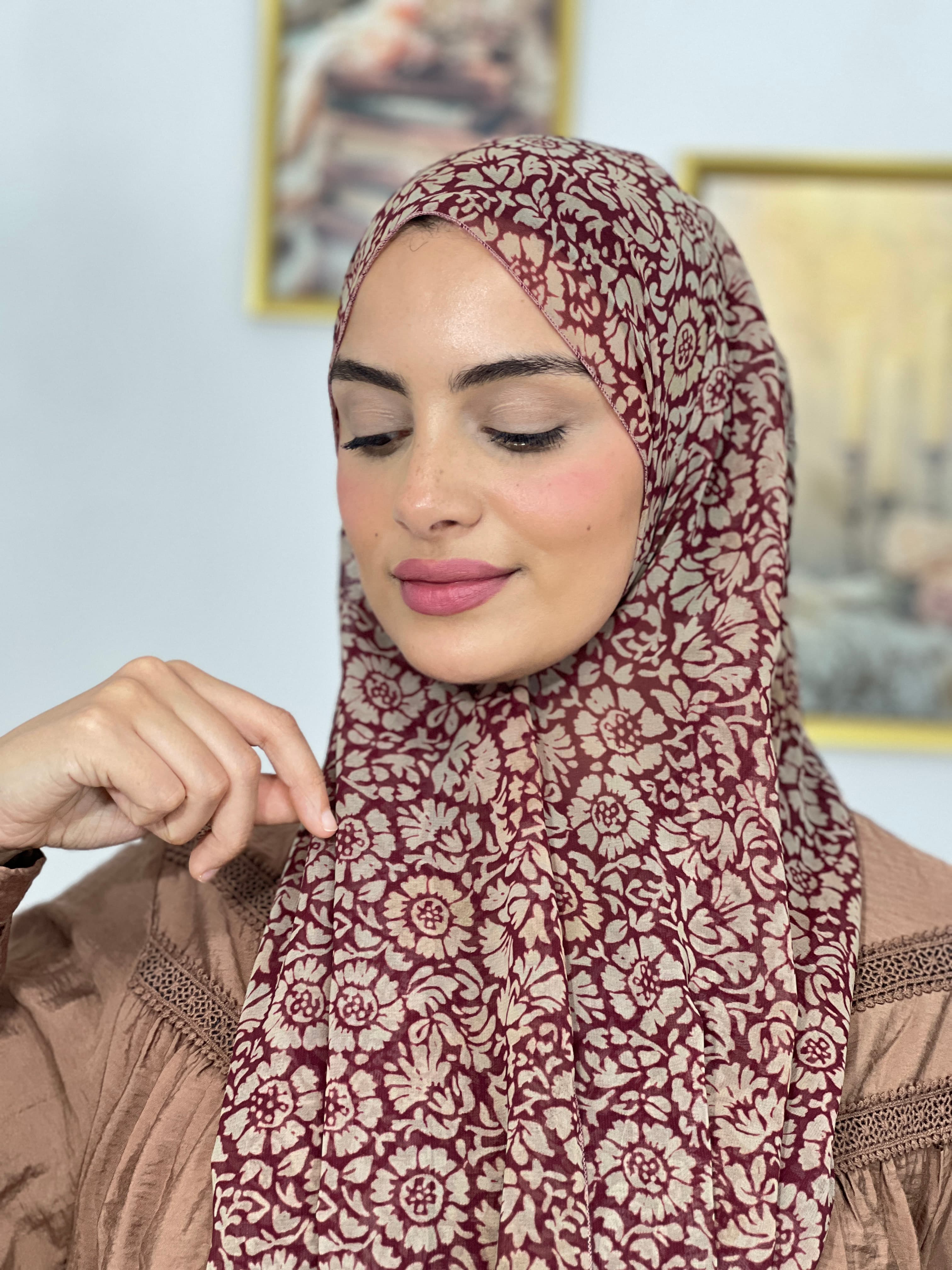 Allurina scarf - "Pétales de Grenat"