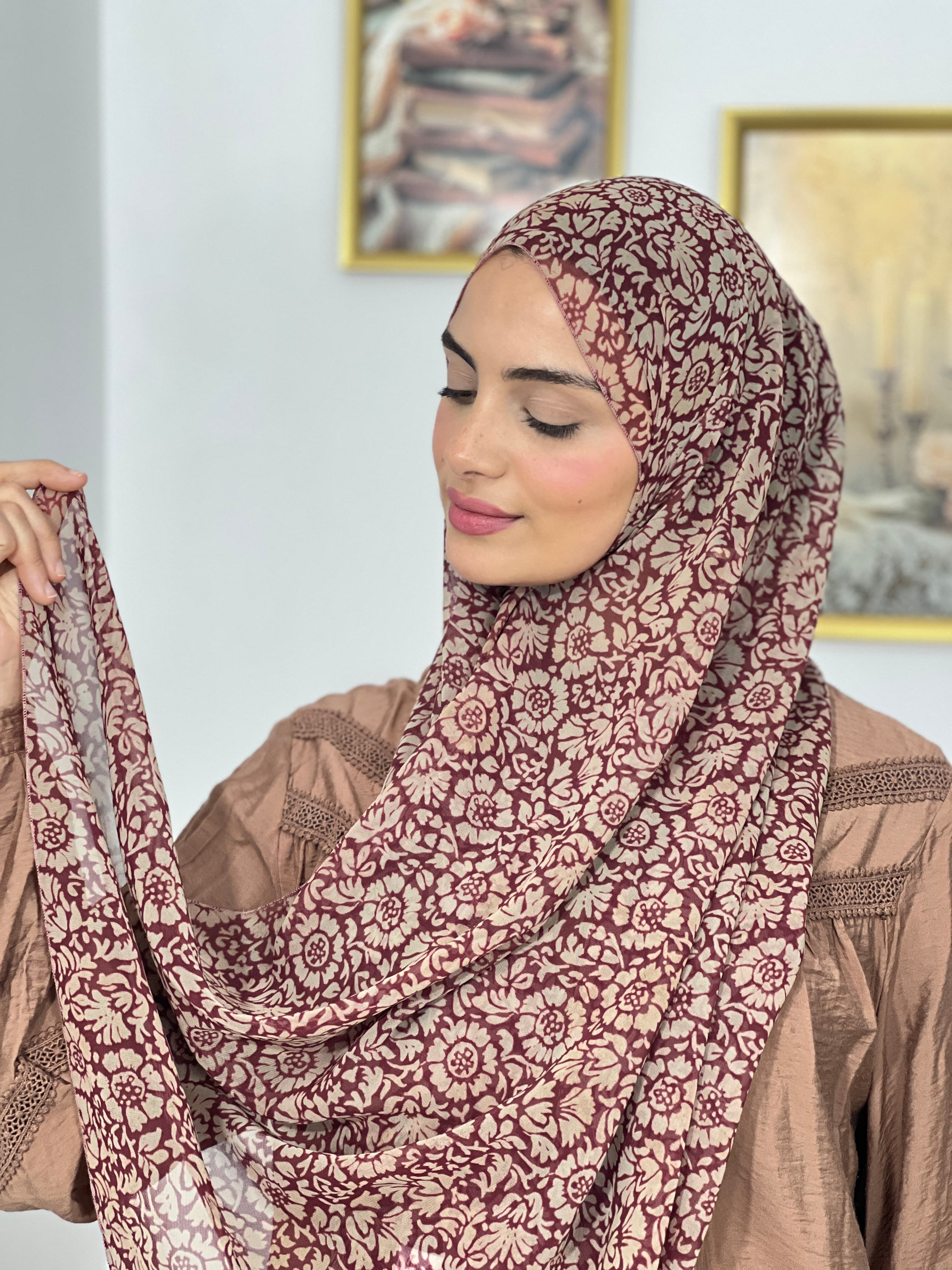 Allurina scarf - "Pétales de Grenat"
