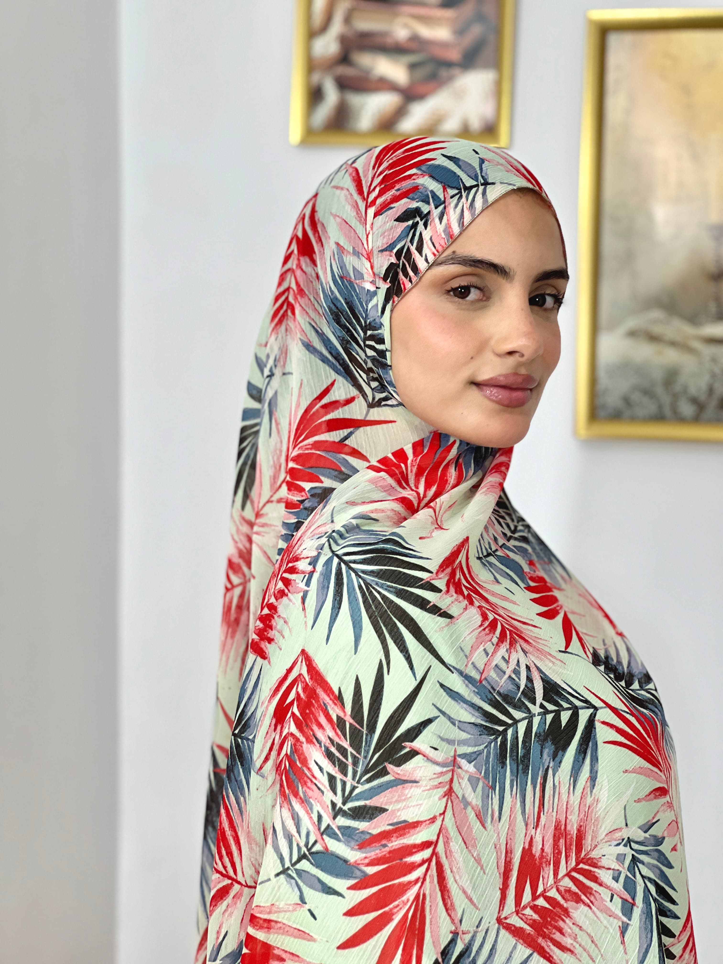 Allurina scarf - "Red Palm"