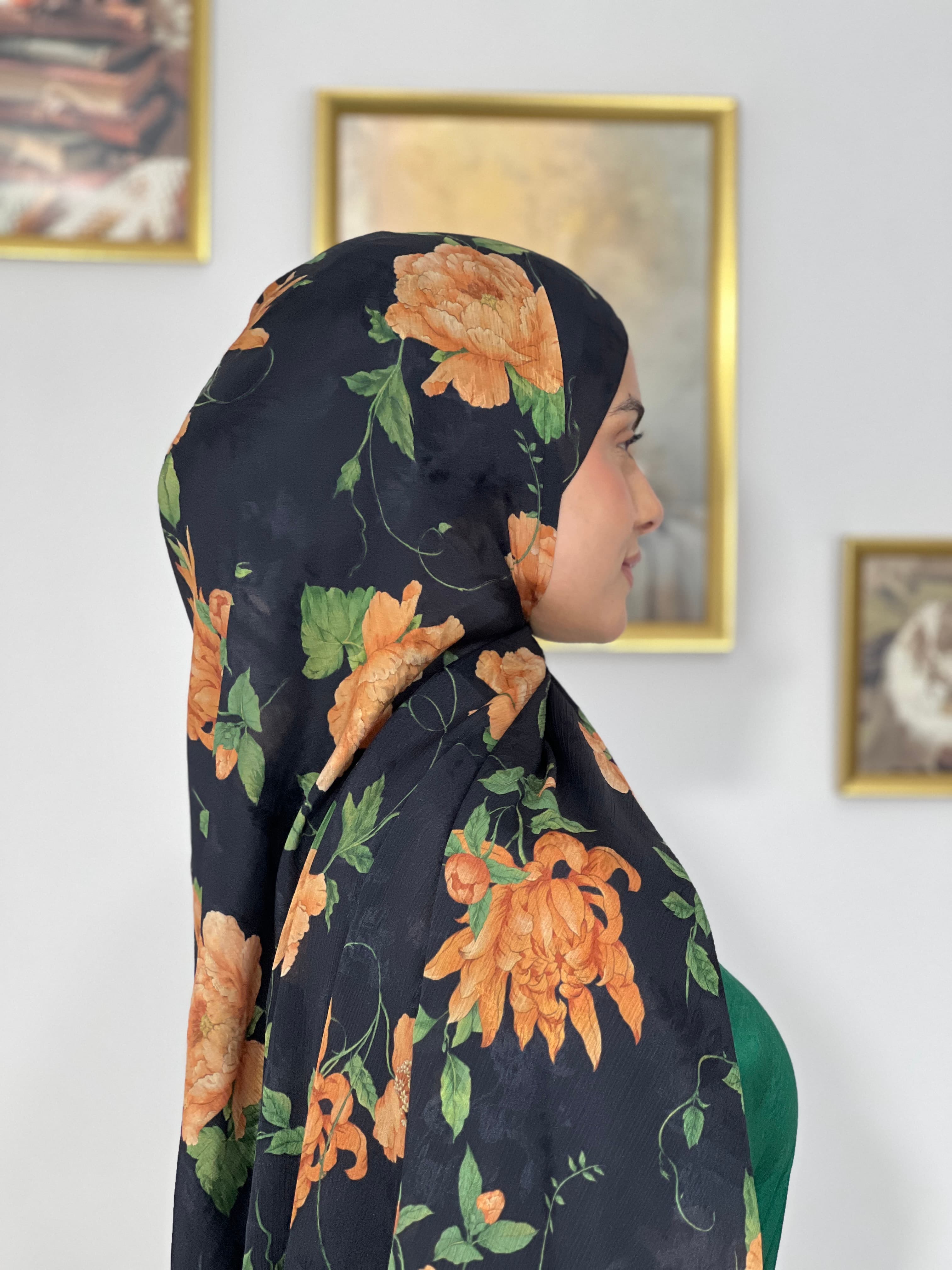Allurina scarf - "Dark Amber"