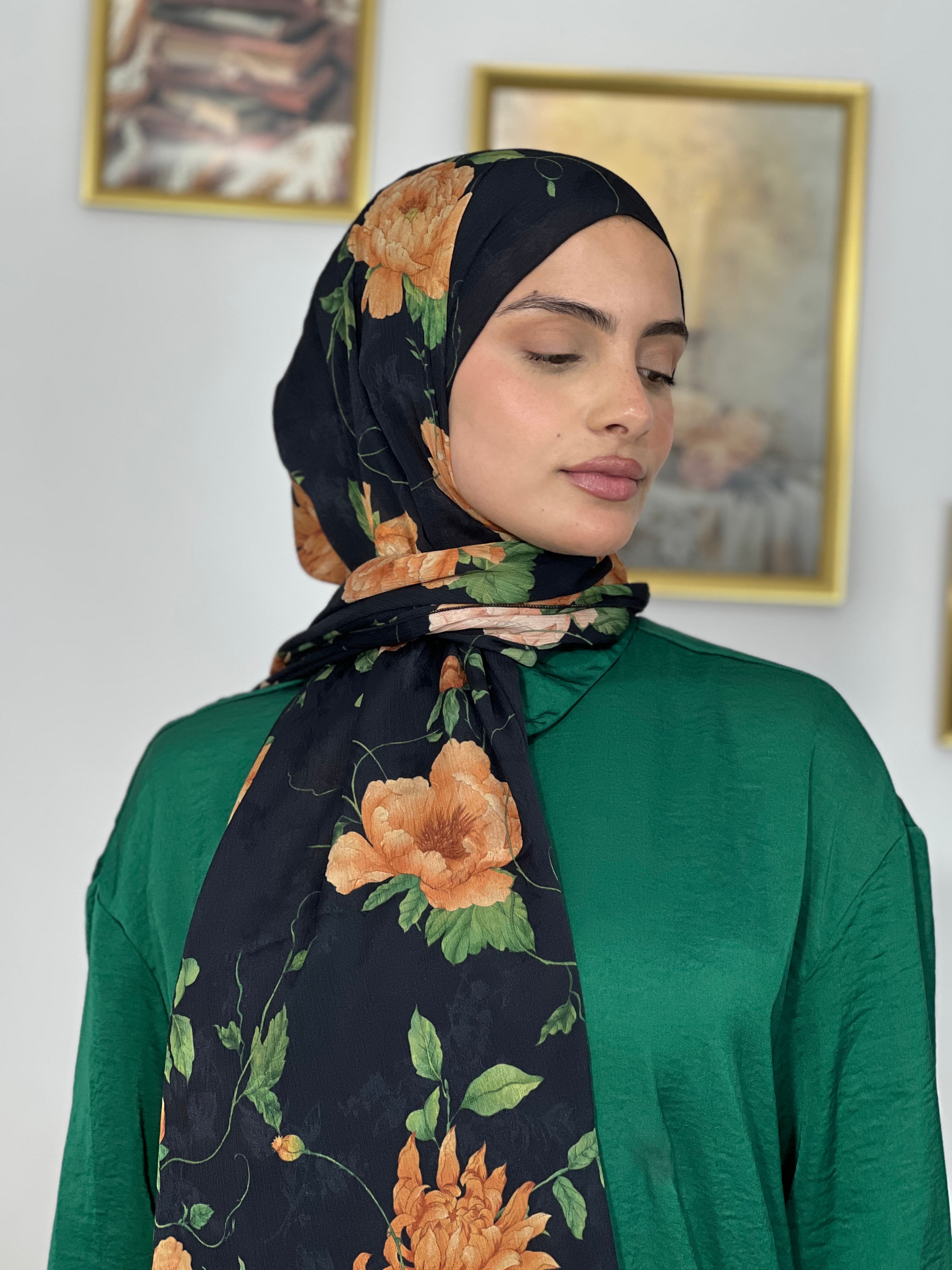 Allurina scarf - "Dark Amber"