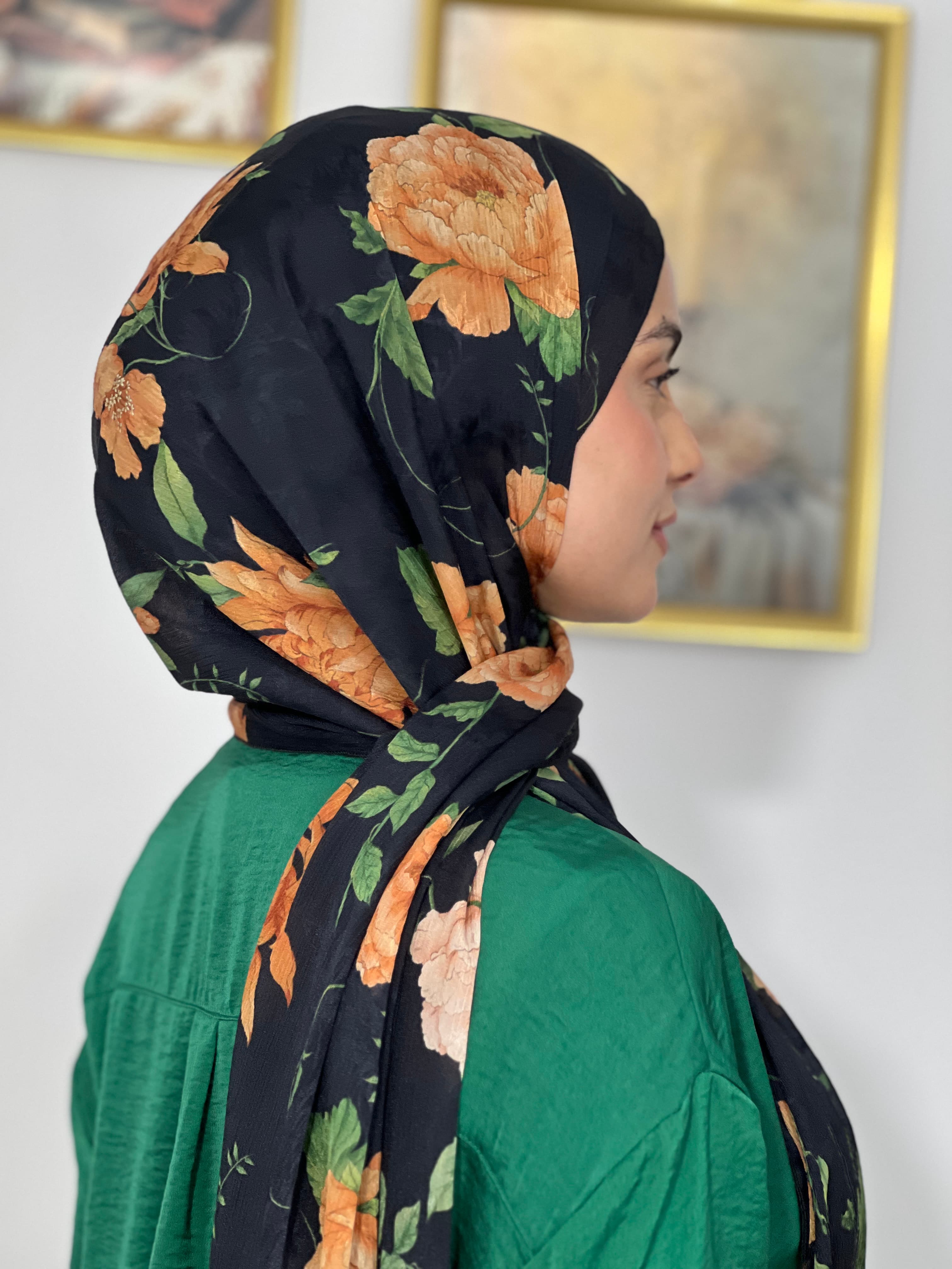 Allurina scarf - "Dark Amber"