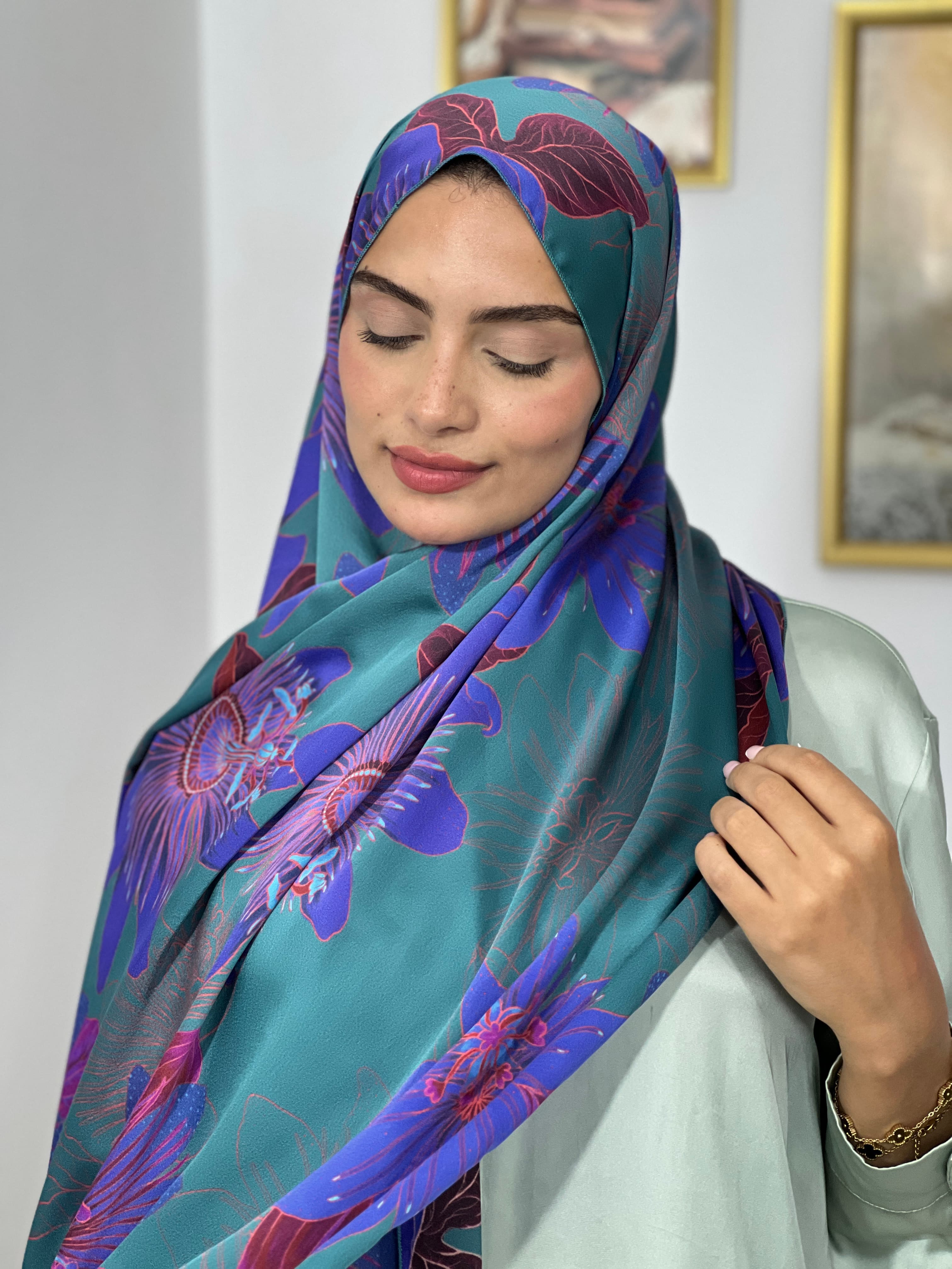 Allurina scarf - "Emerald Bloom"