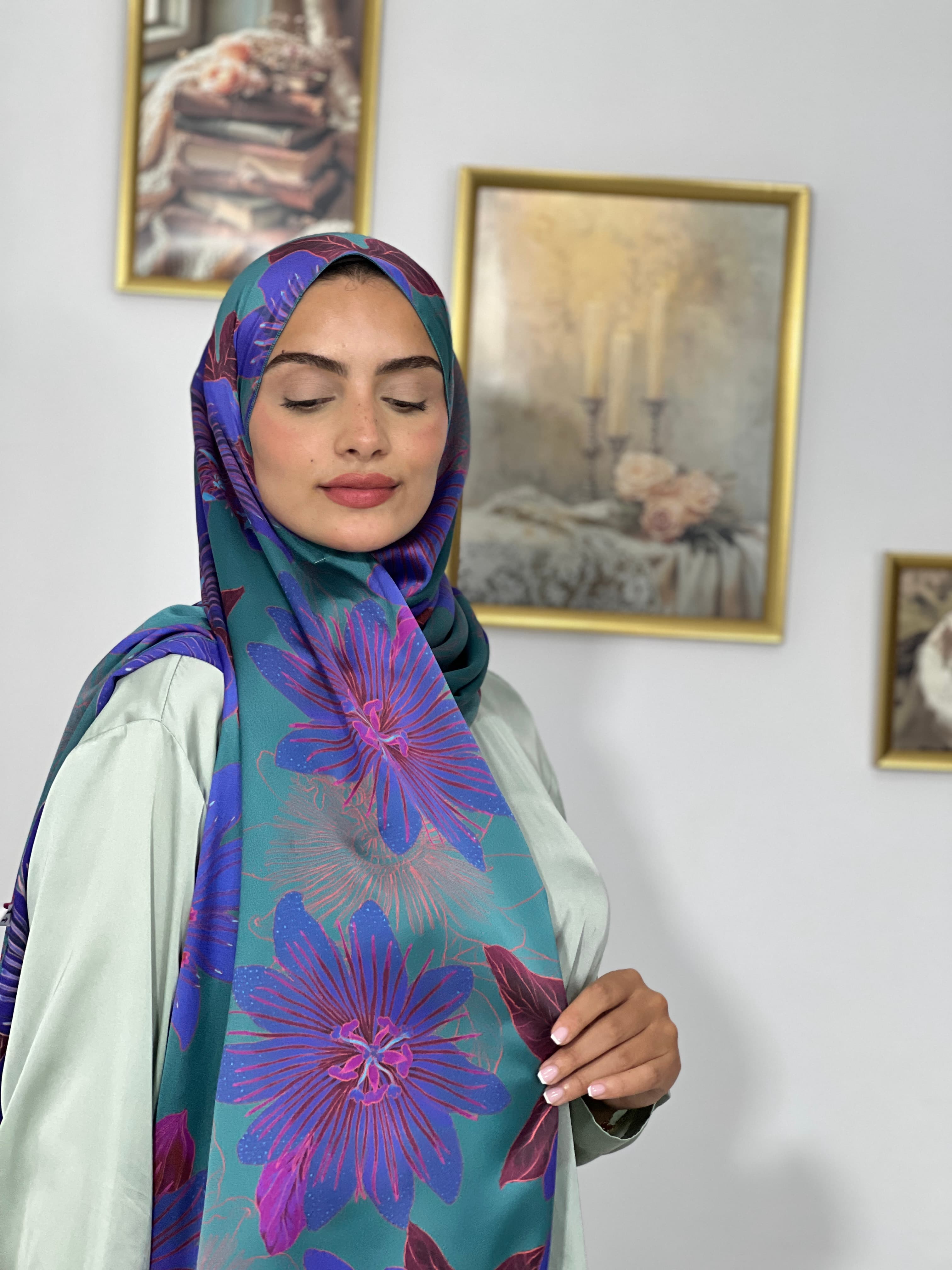 Allurina scarf - "Emerald Bloom"