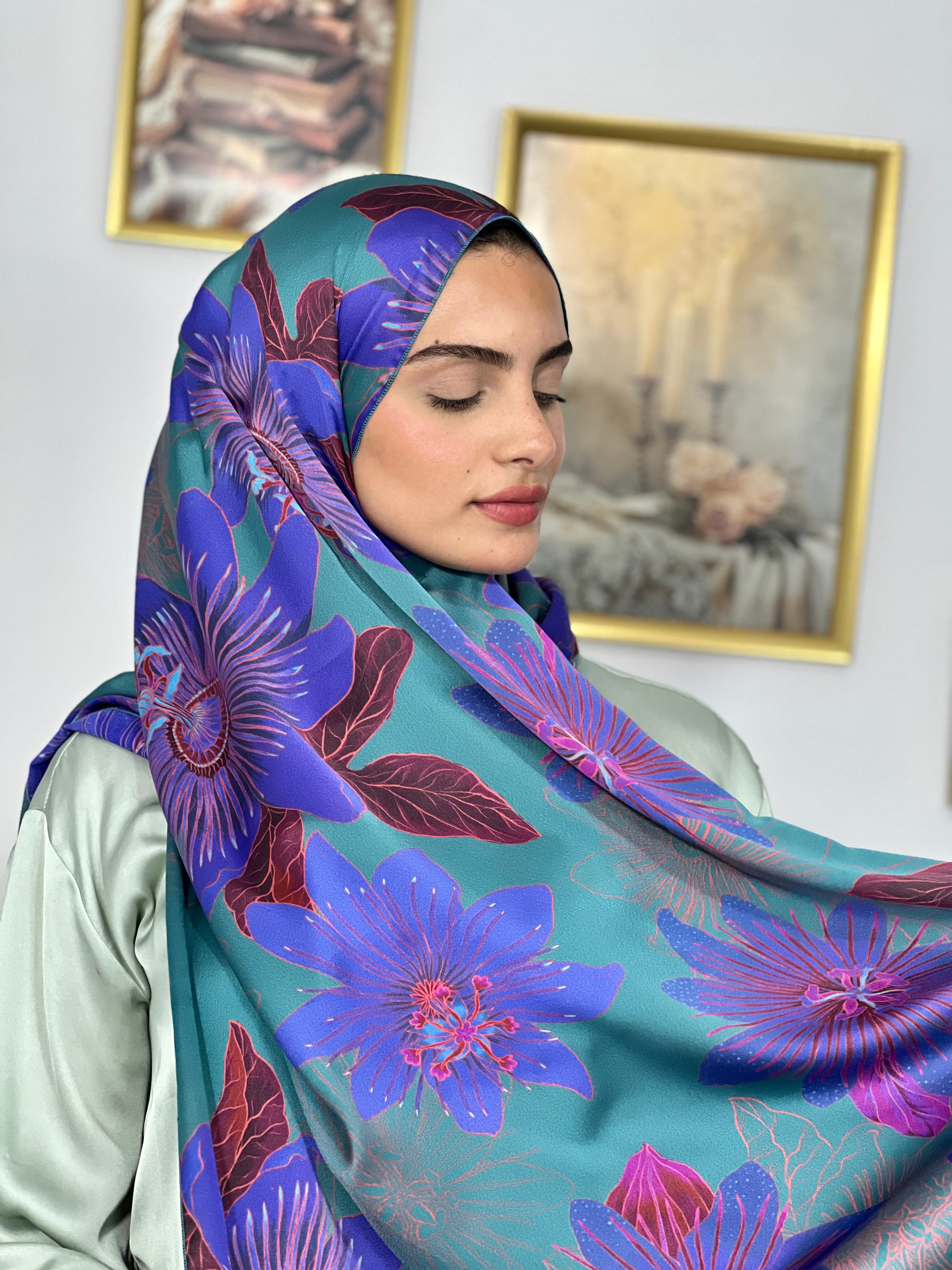 Allurina scarf - "Emerald Bloom"