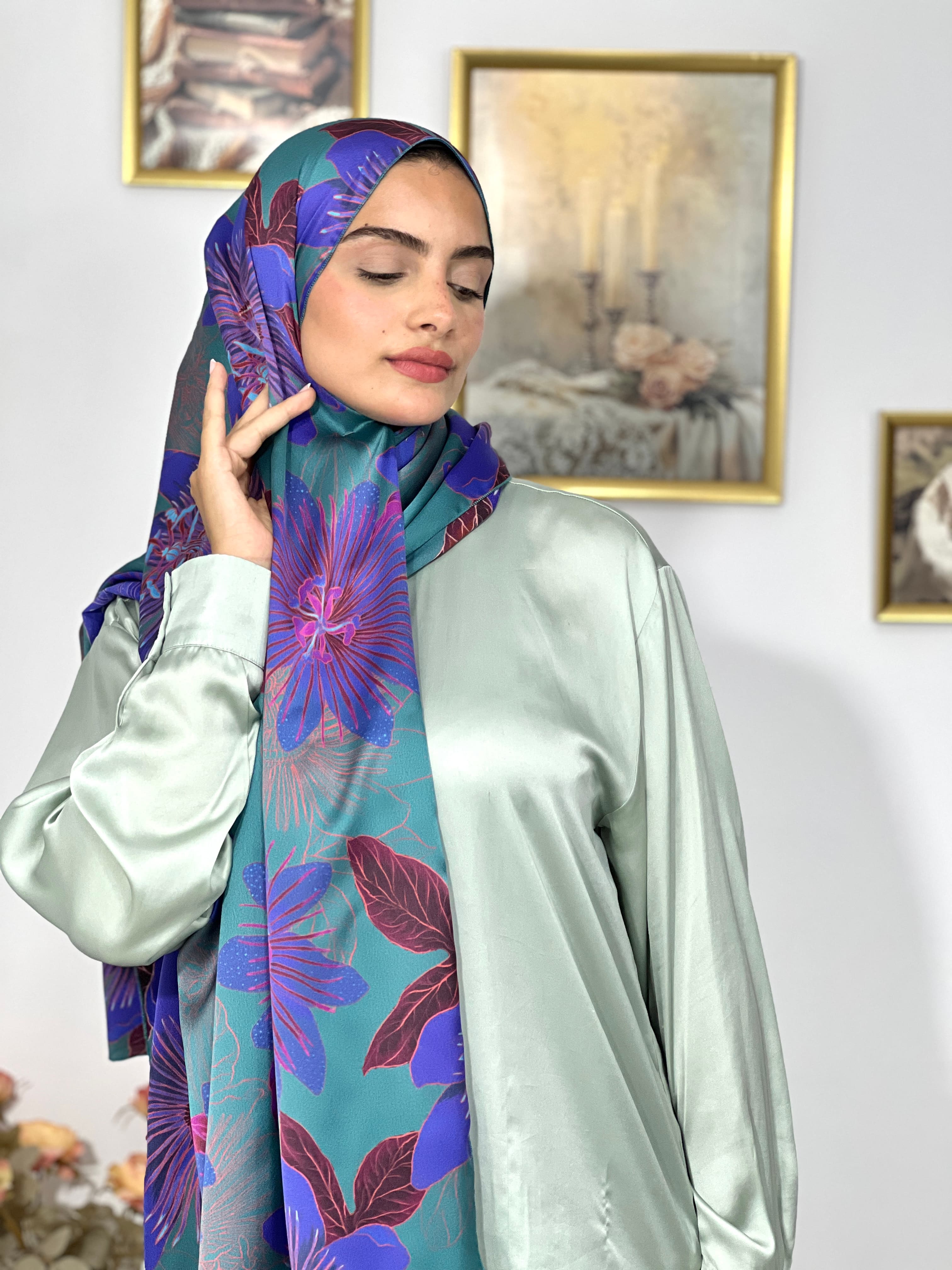 Allurina scarf - "Emerald Bloom"