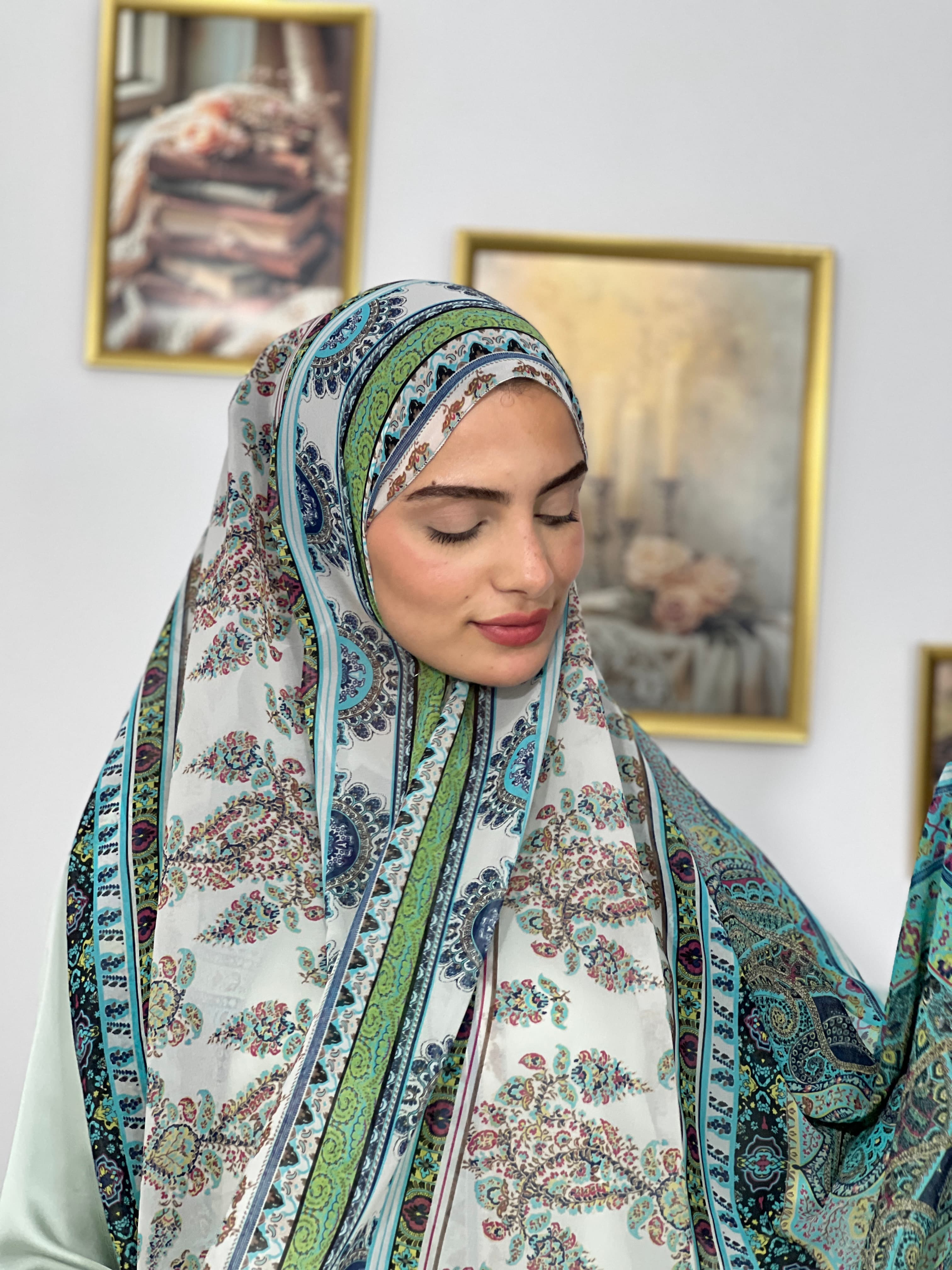 Allurina scarf - "Mint Paisley"
