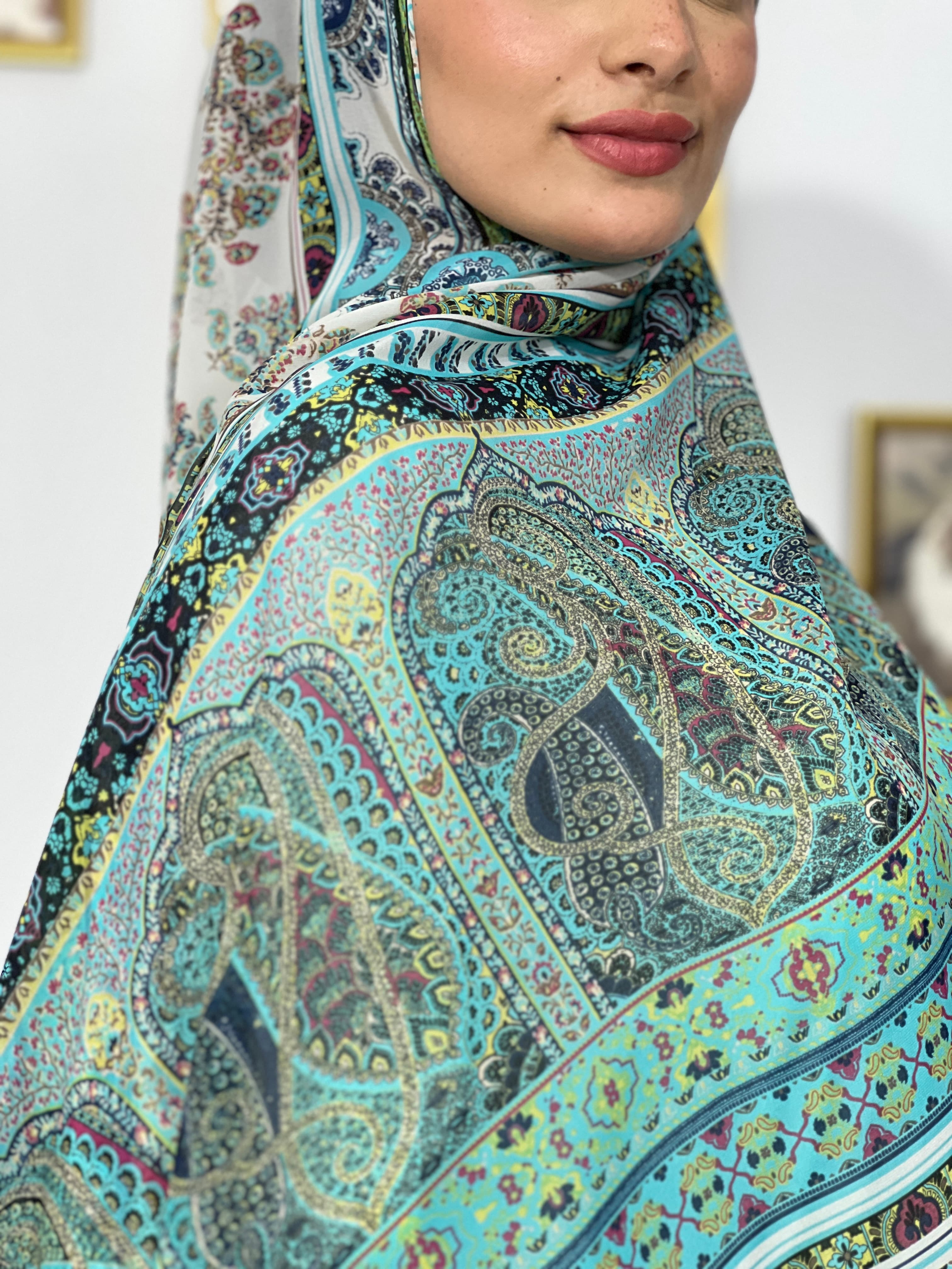 Allurina scarf - "Mint Paisley"