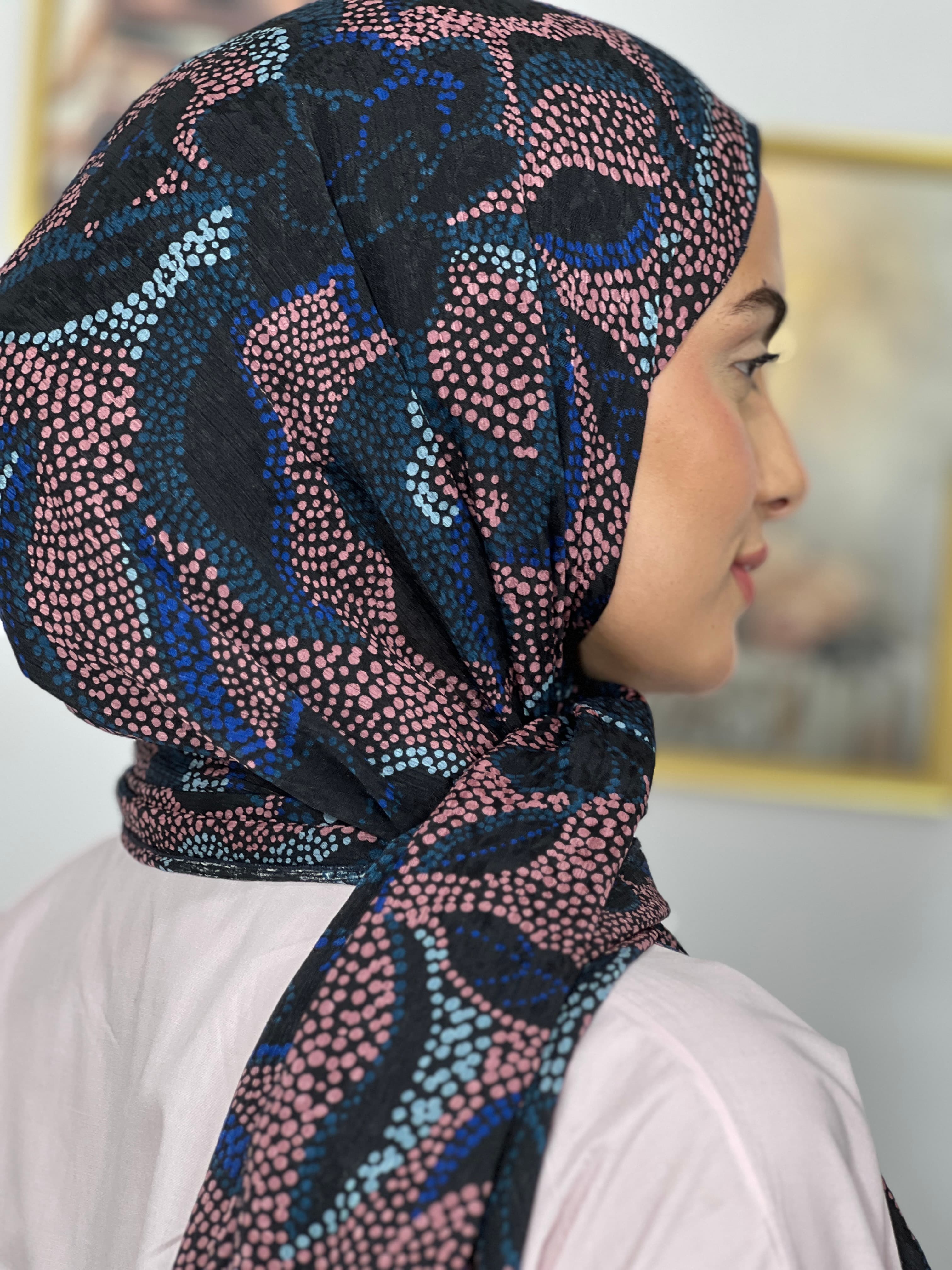 Allurina scarf - "Black Dotted"