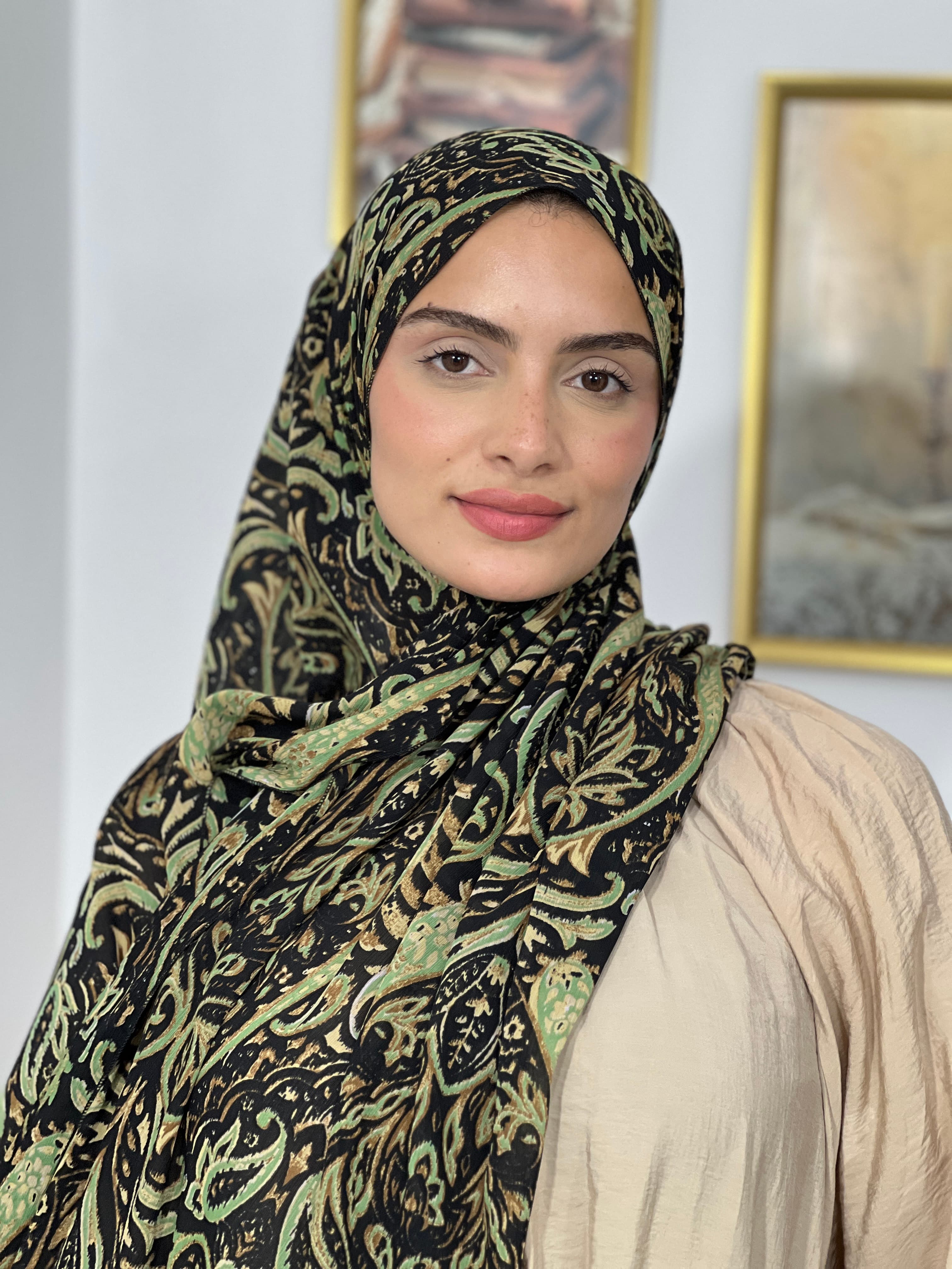 Allurina scarf - "Midnight Damask"