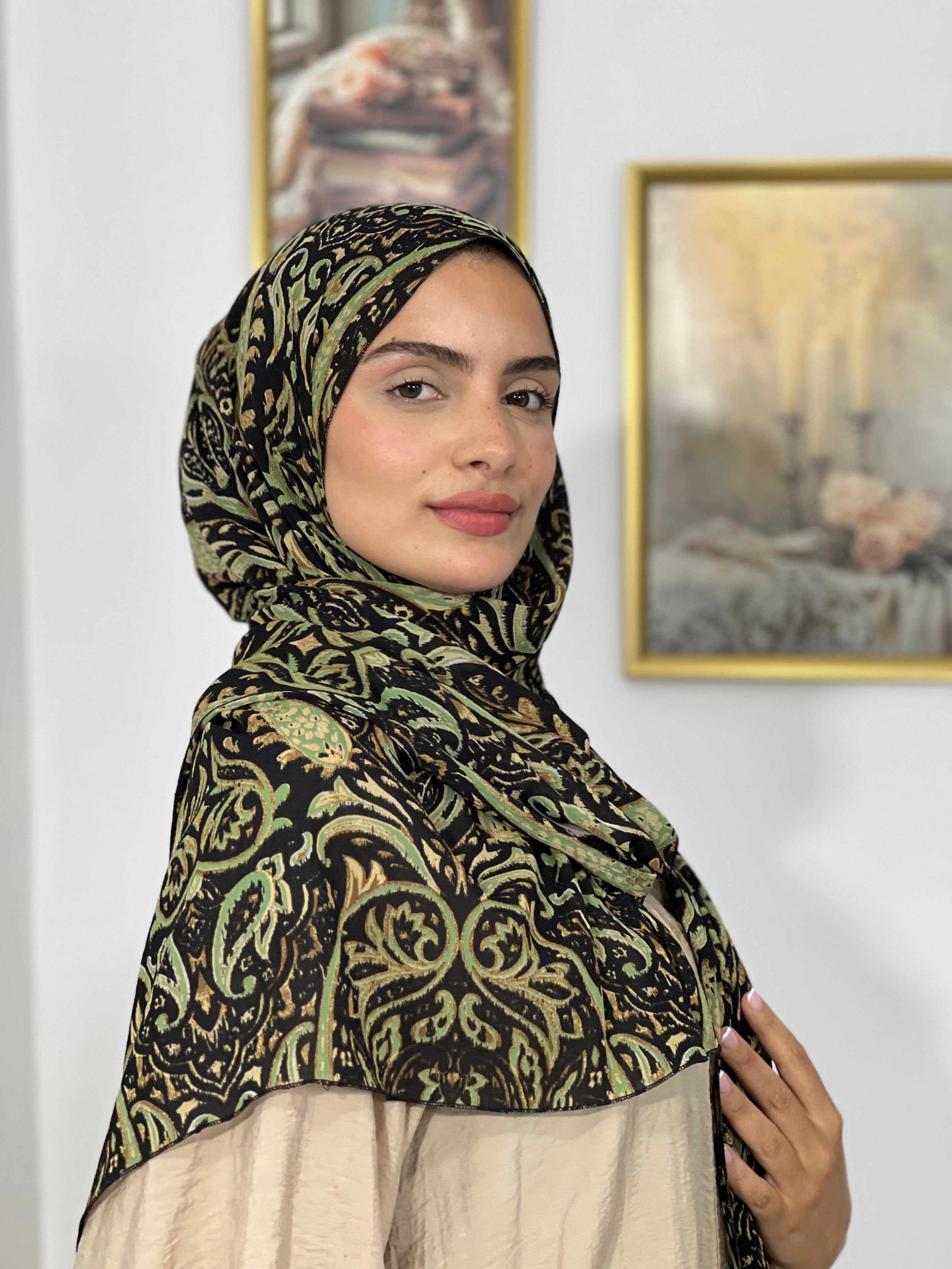 Allurina scarf - "Midnight Damask"