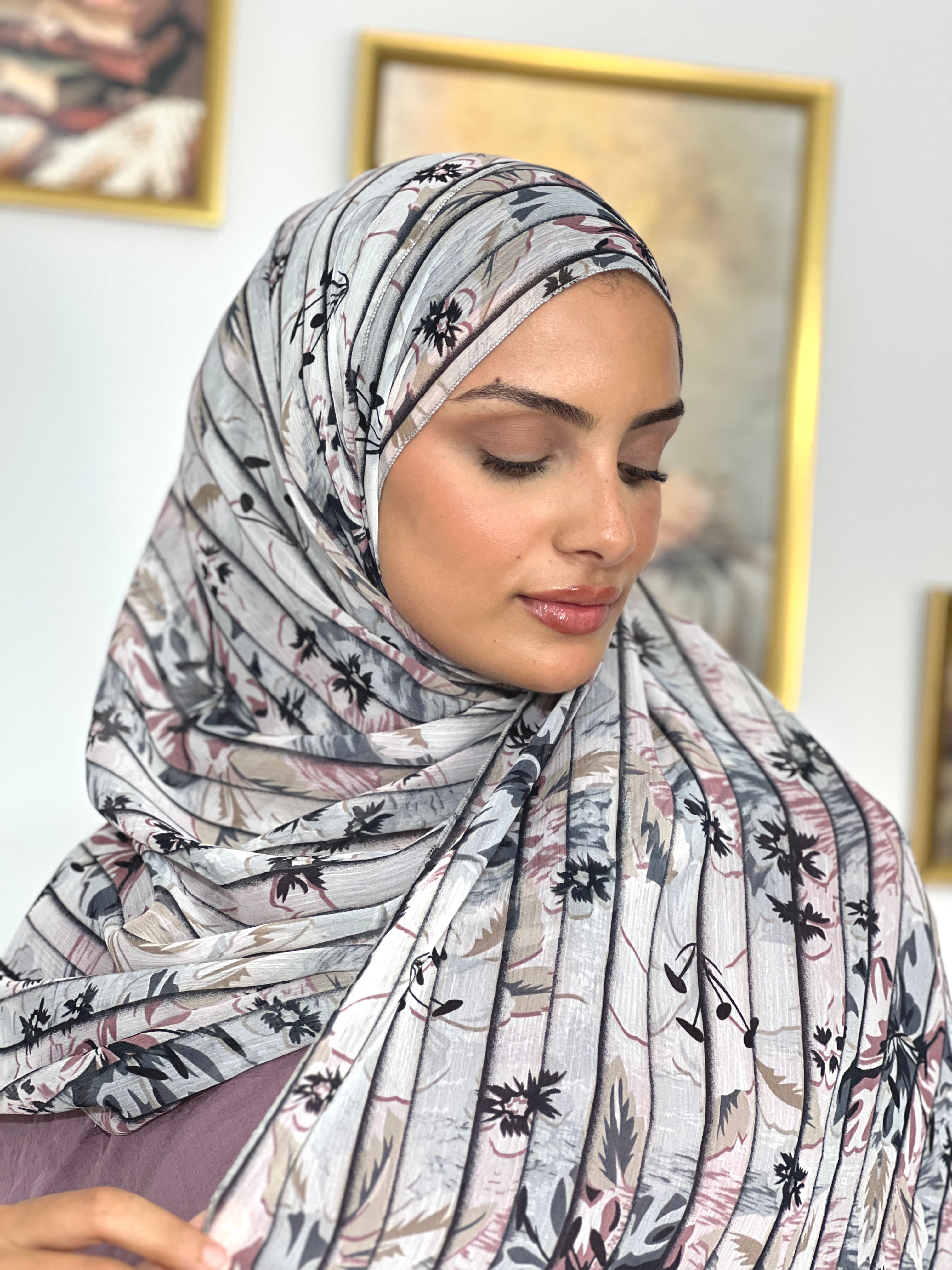 Allurina scarf - "Smoky Garden"