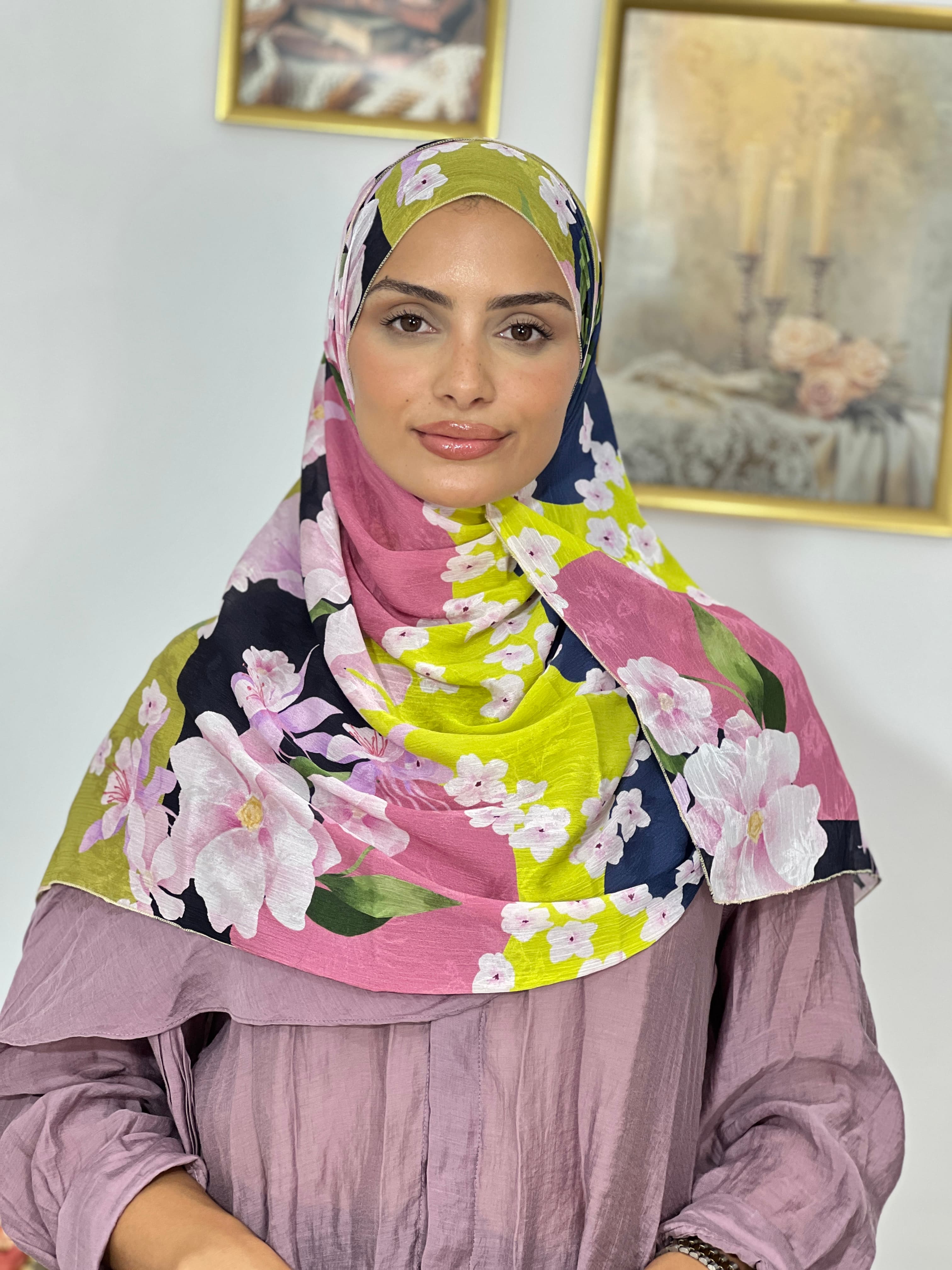 Allurina scarf - "Lime Orchid"