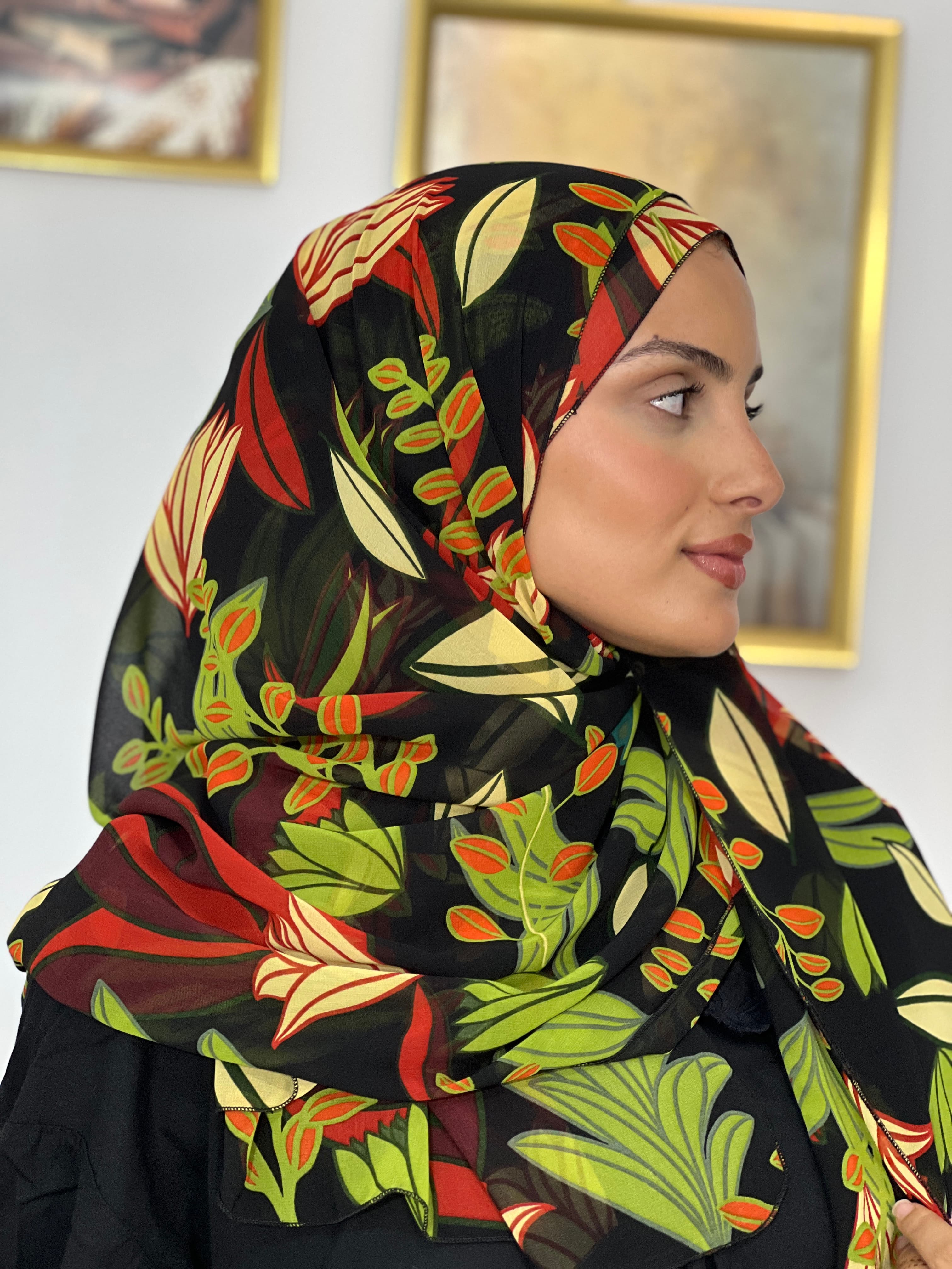 Allurina scarf - "Exotic Leaves"