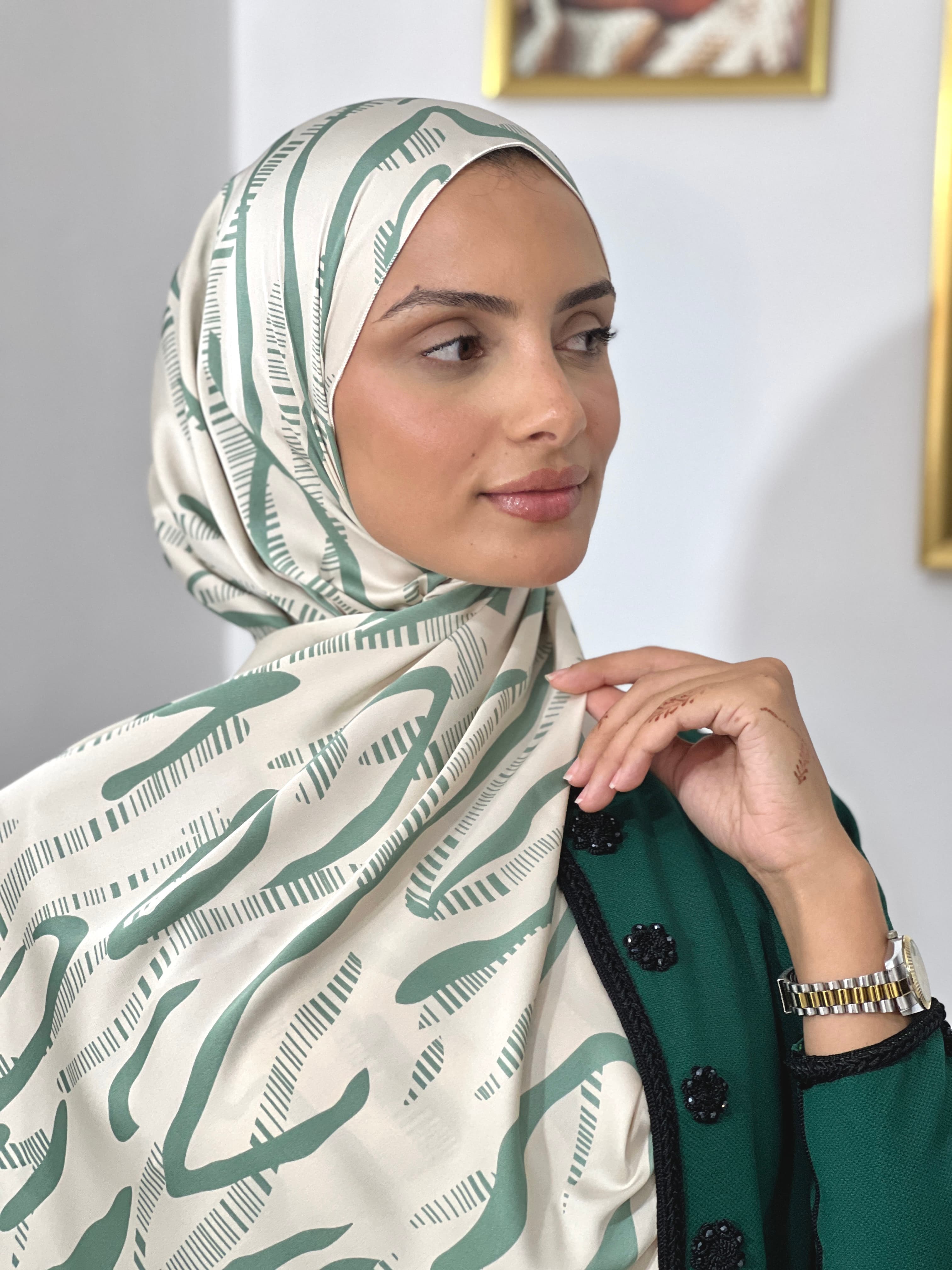 Allurina scarf - "Sage Current"
