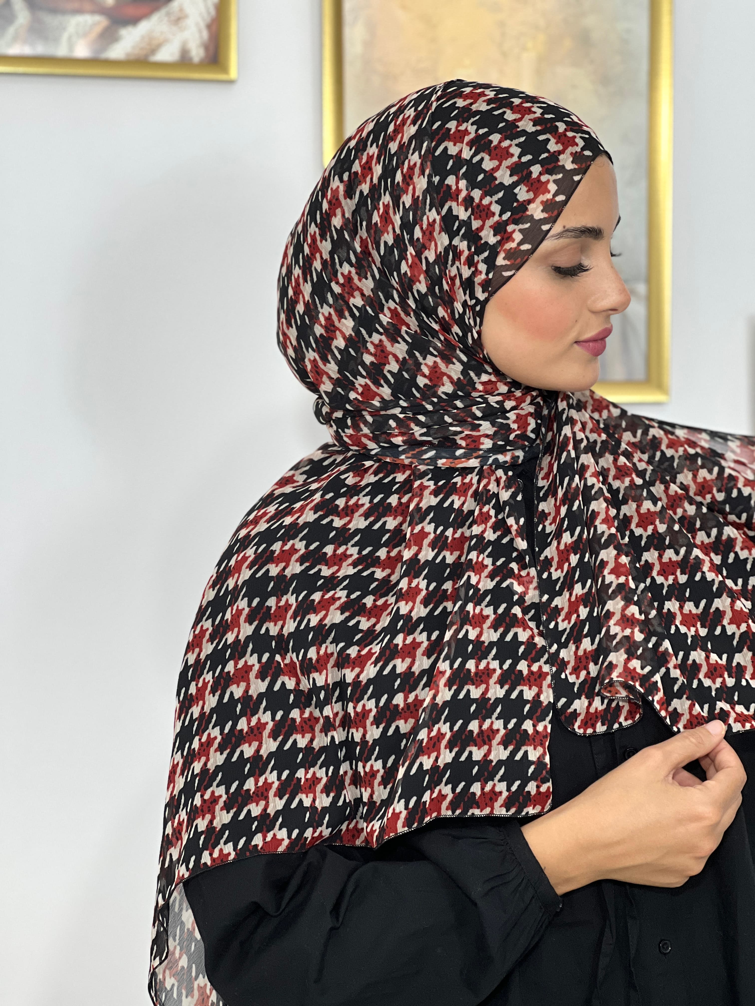Allurina scarf - "Classic Houndstooth"