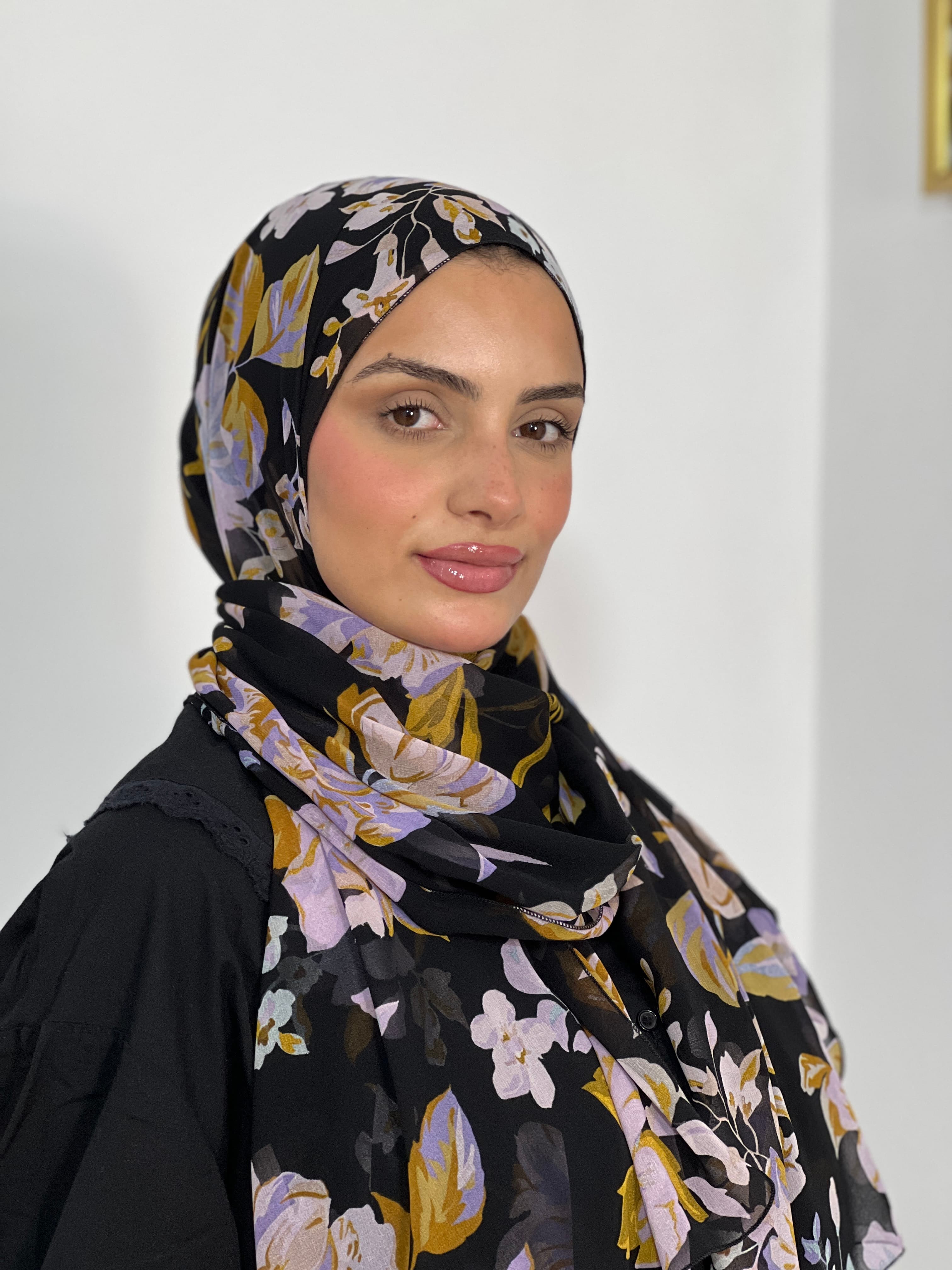 Allurina scarf - "Golden Lilac"