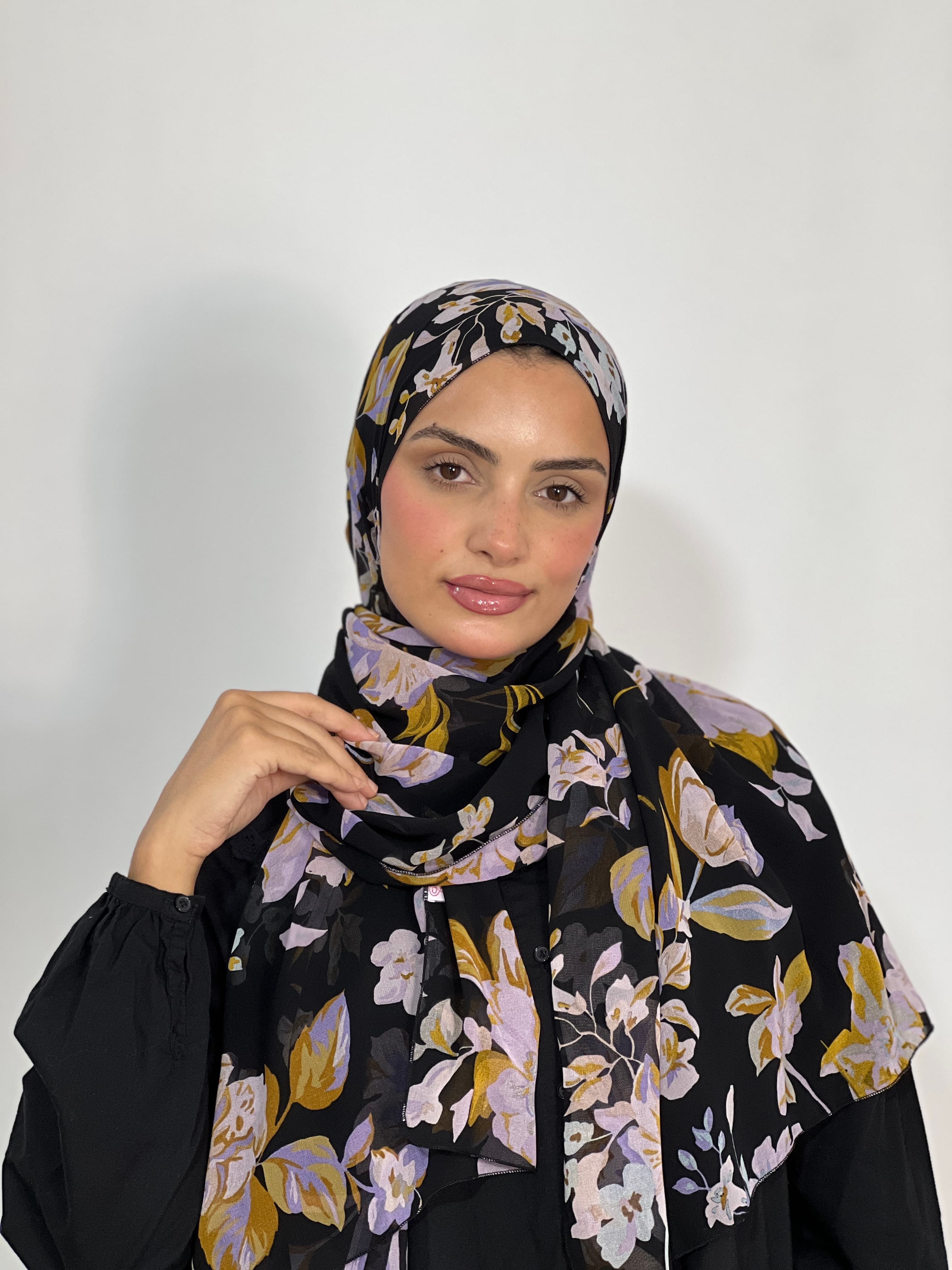 Allurina scarf - "Golden Lilac"