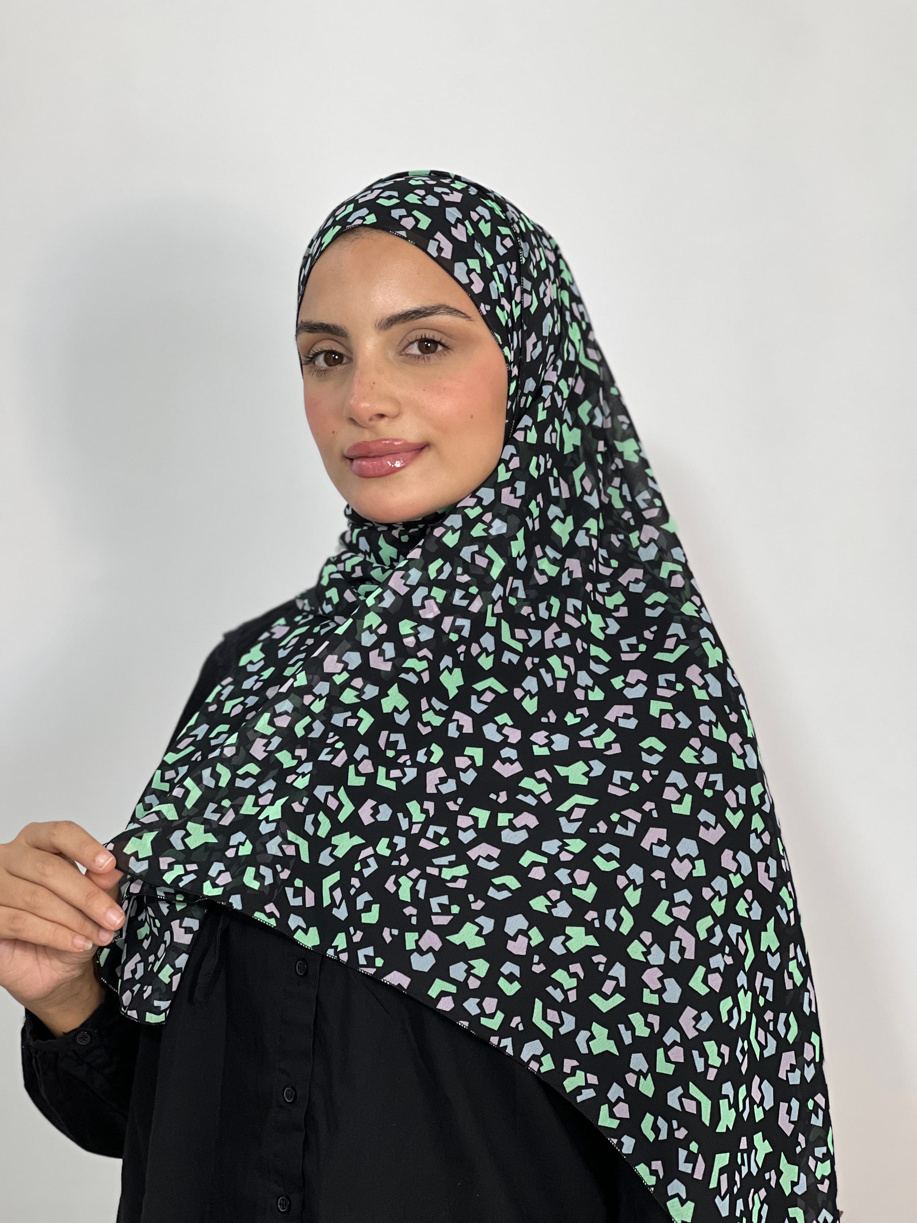 Allurina scarf - "Pixel Crush"