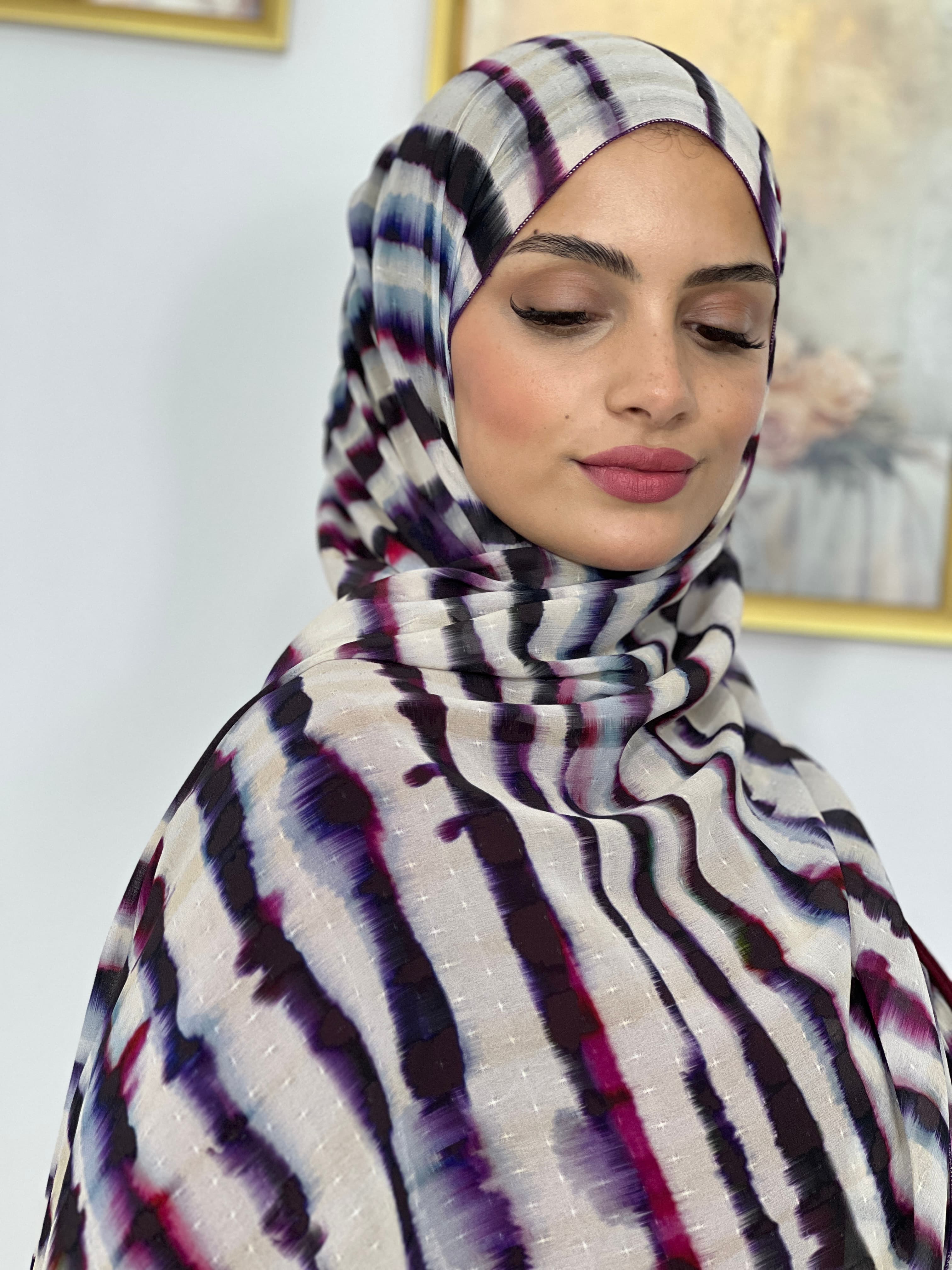 Allurina scarf - "Purple Zebra"