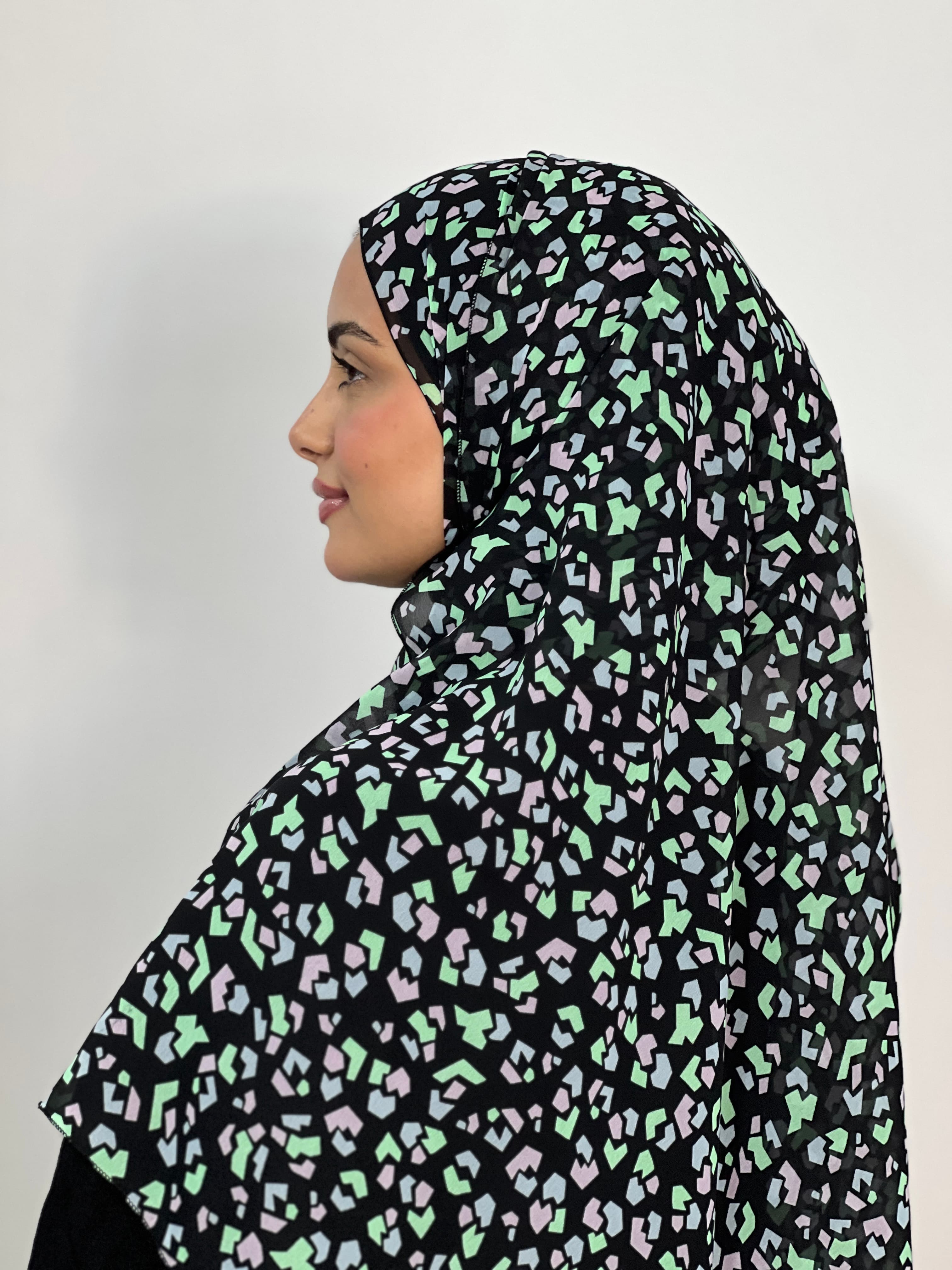 Allurina scarf - "Pixel Crush"