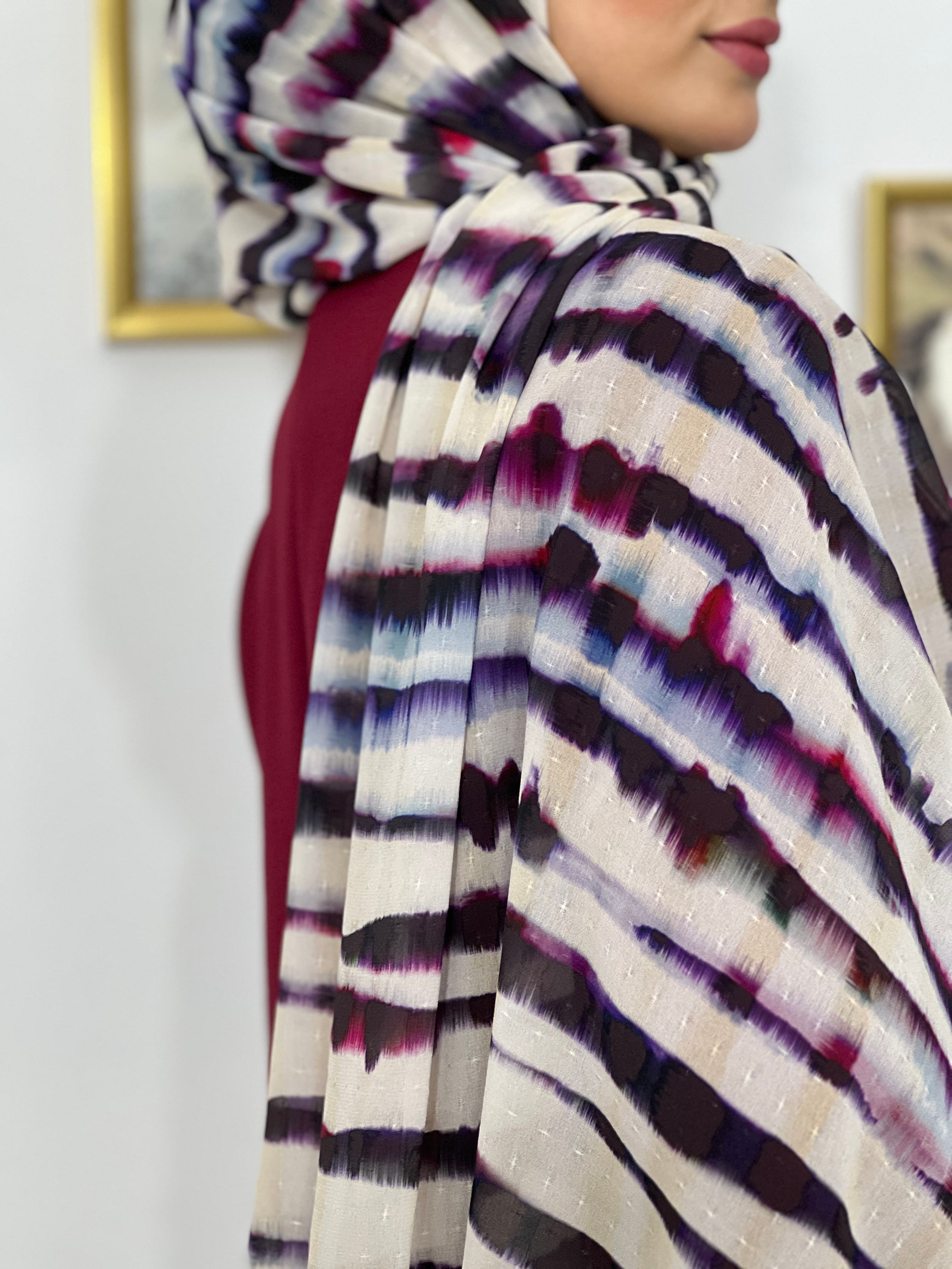 Allurina scarf - "Purple Zebra"