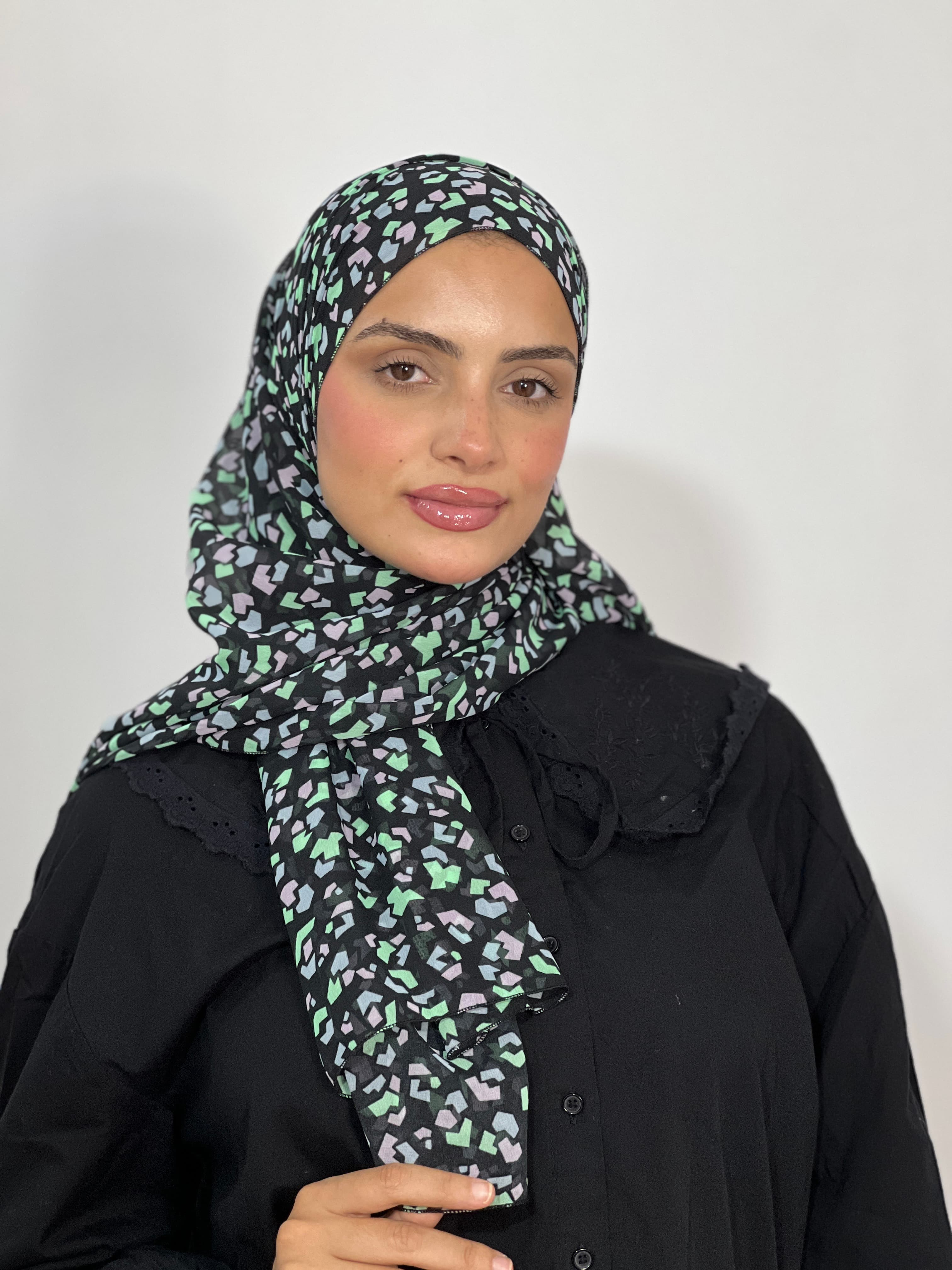 Allurina scarf - "Pixel Crush"