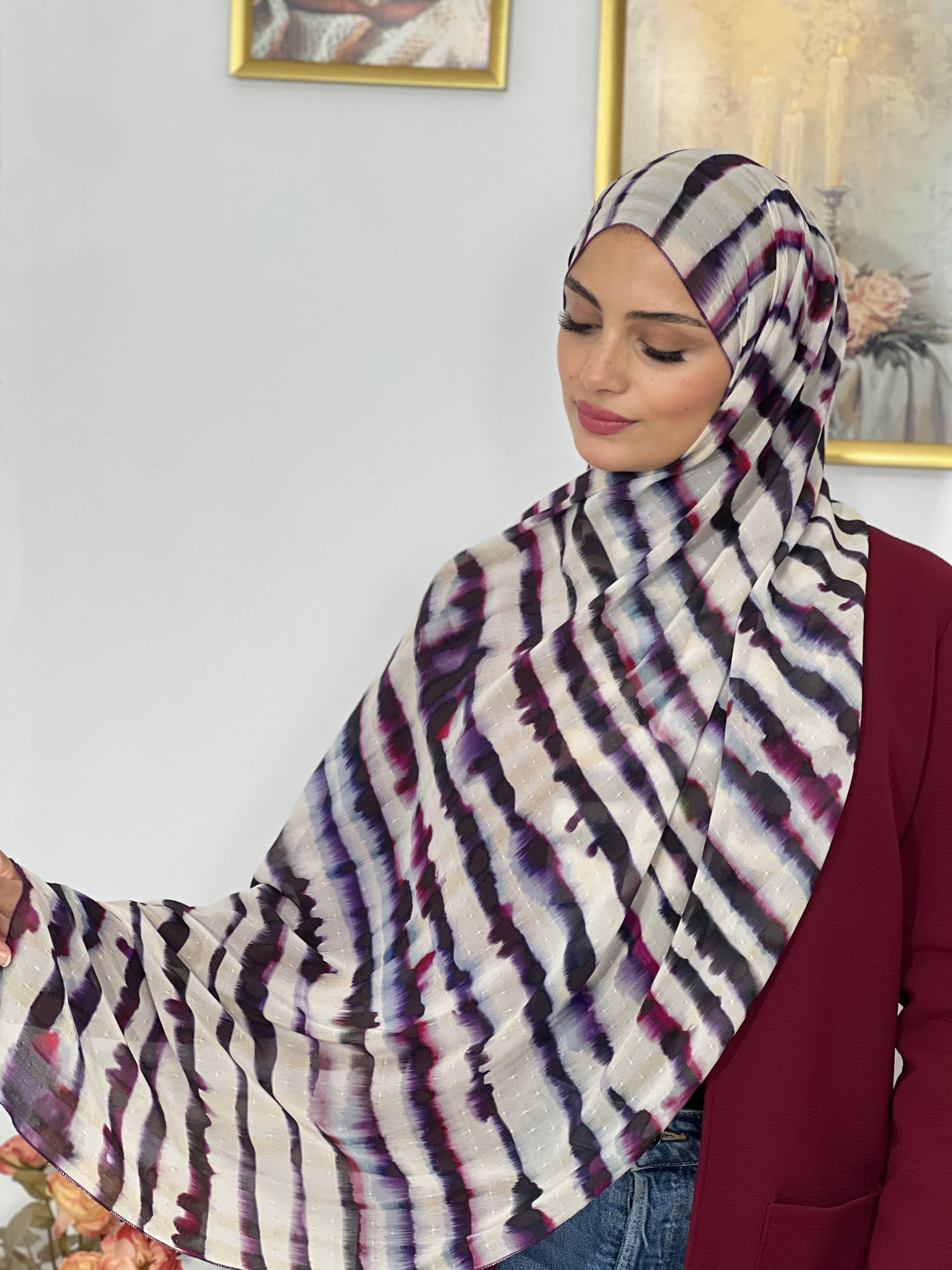 Allurina scarf - "Purple Zebra"