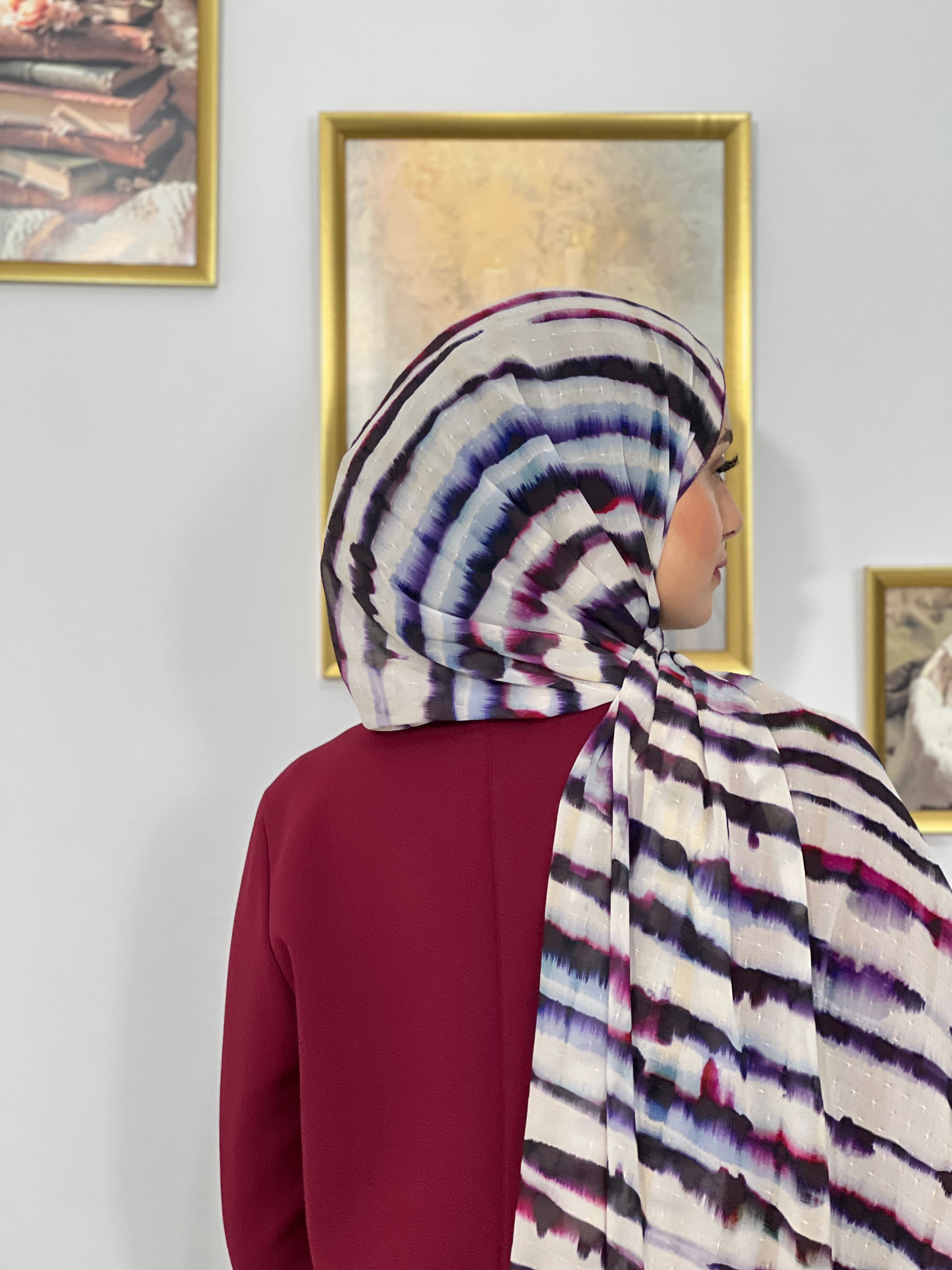 Allurina scarf - "Purple Zebra"