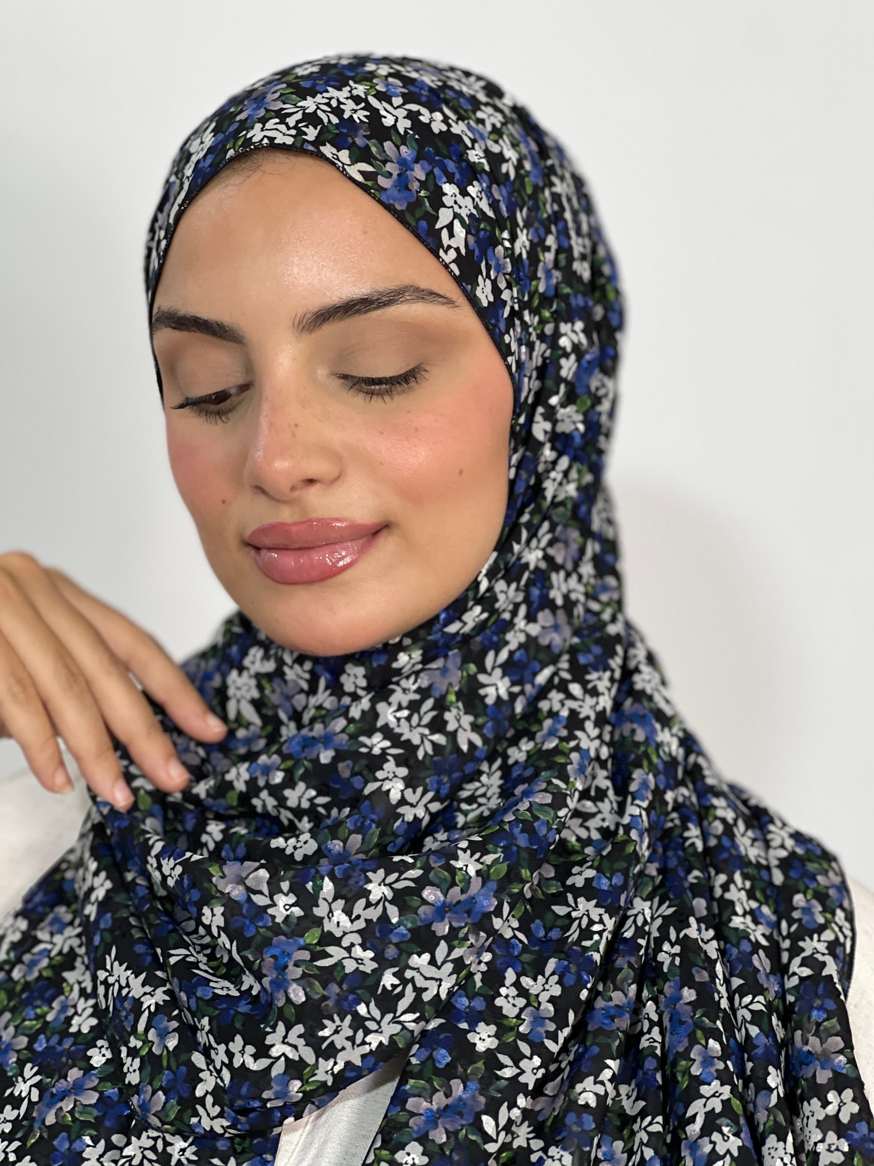 Allurina scarf - "Midnight Ditsy"