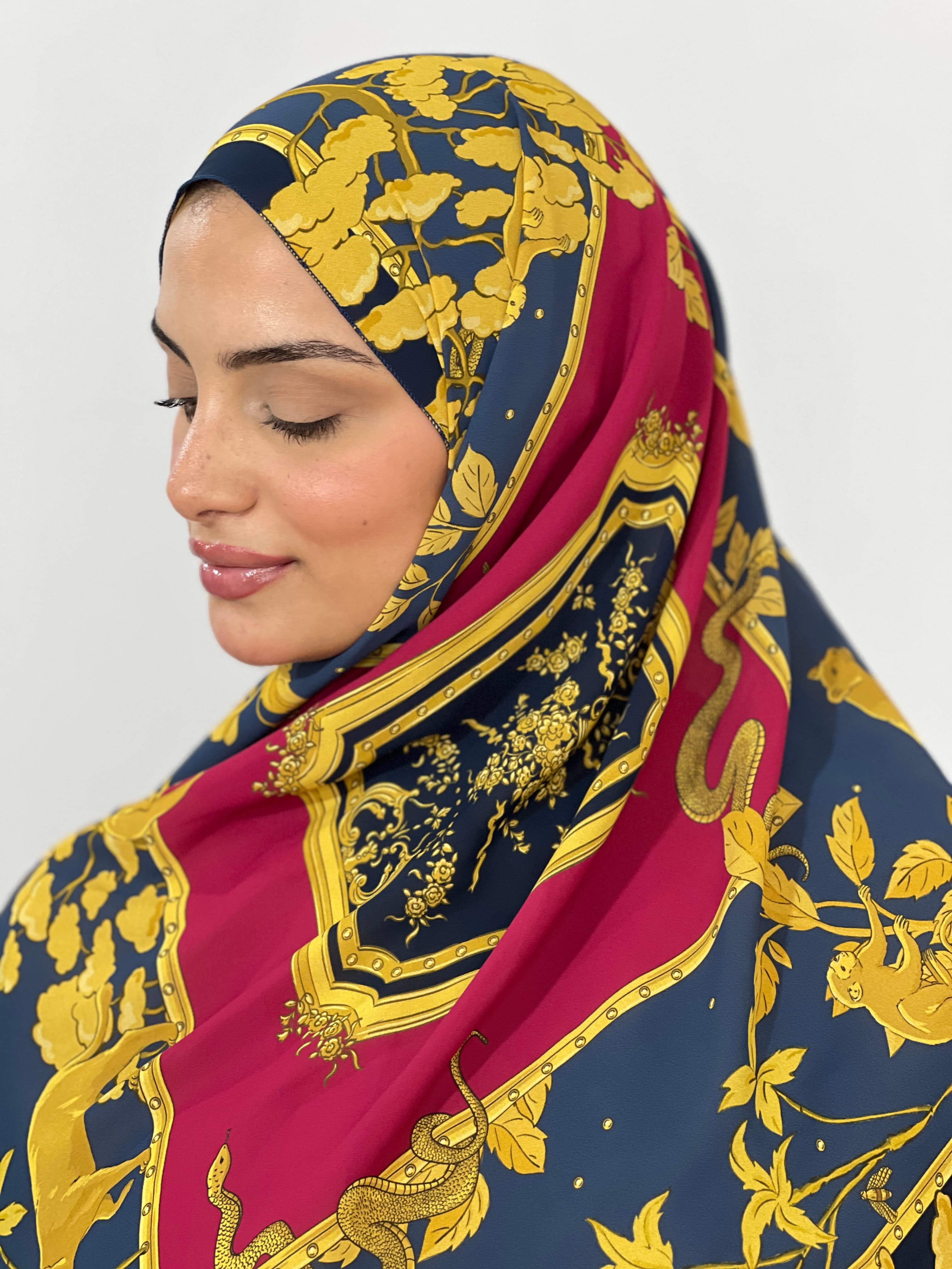 Allurina scarf - "Golden Dynasty"