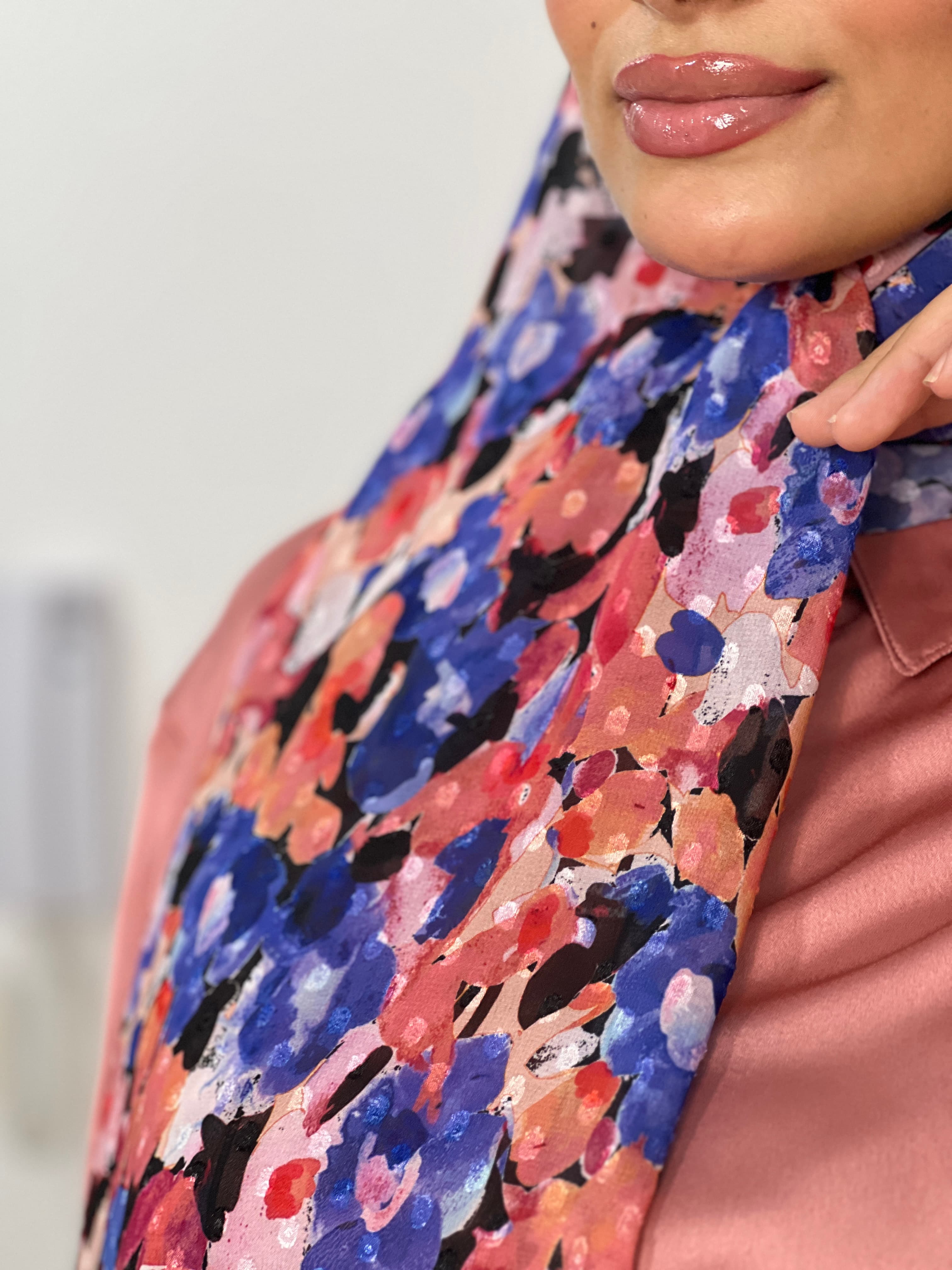 Allurina scarf - "Petal Splash"