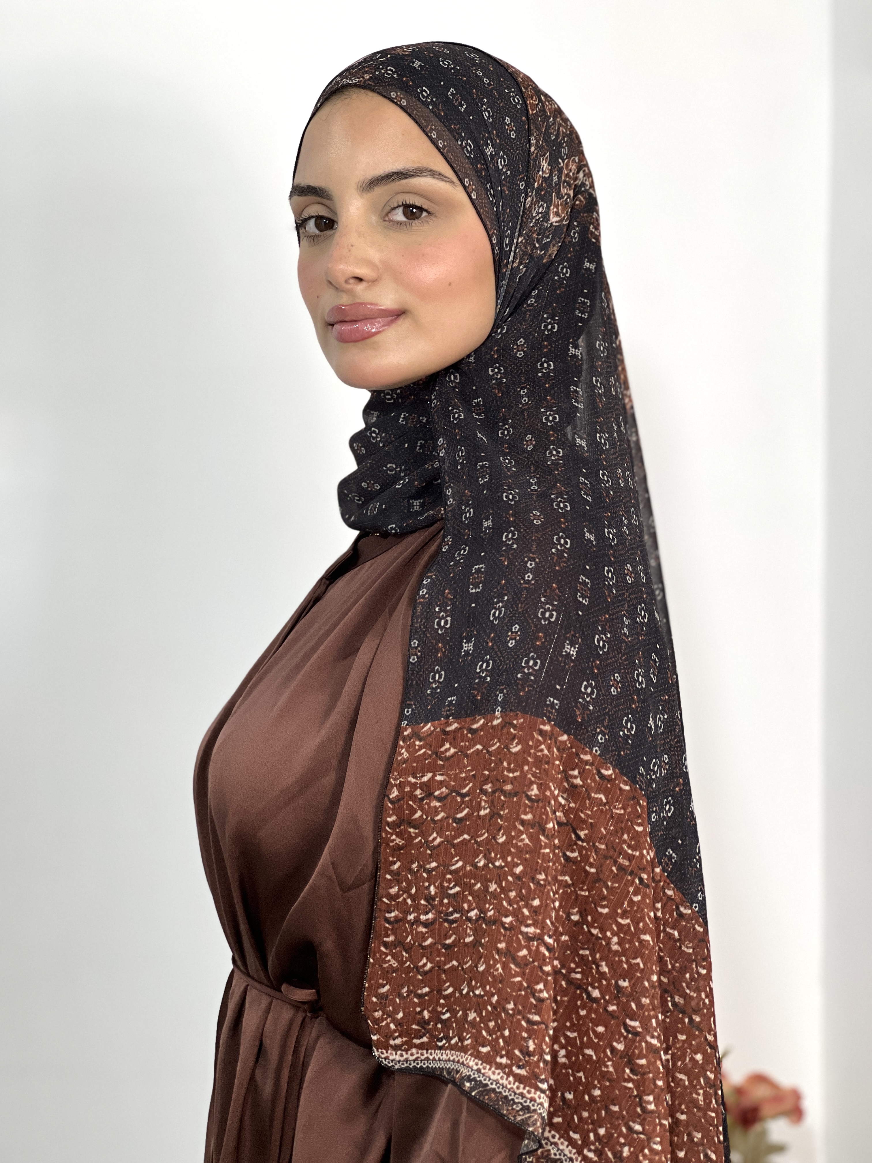 Allurina scarf - "Chocolate Noir"