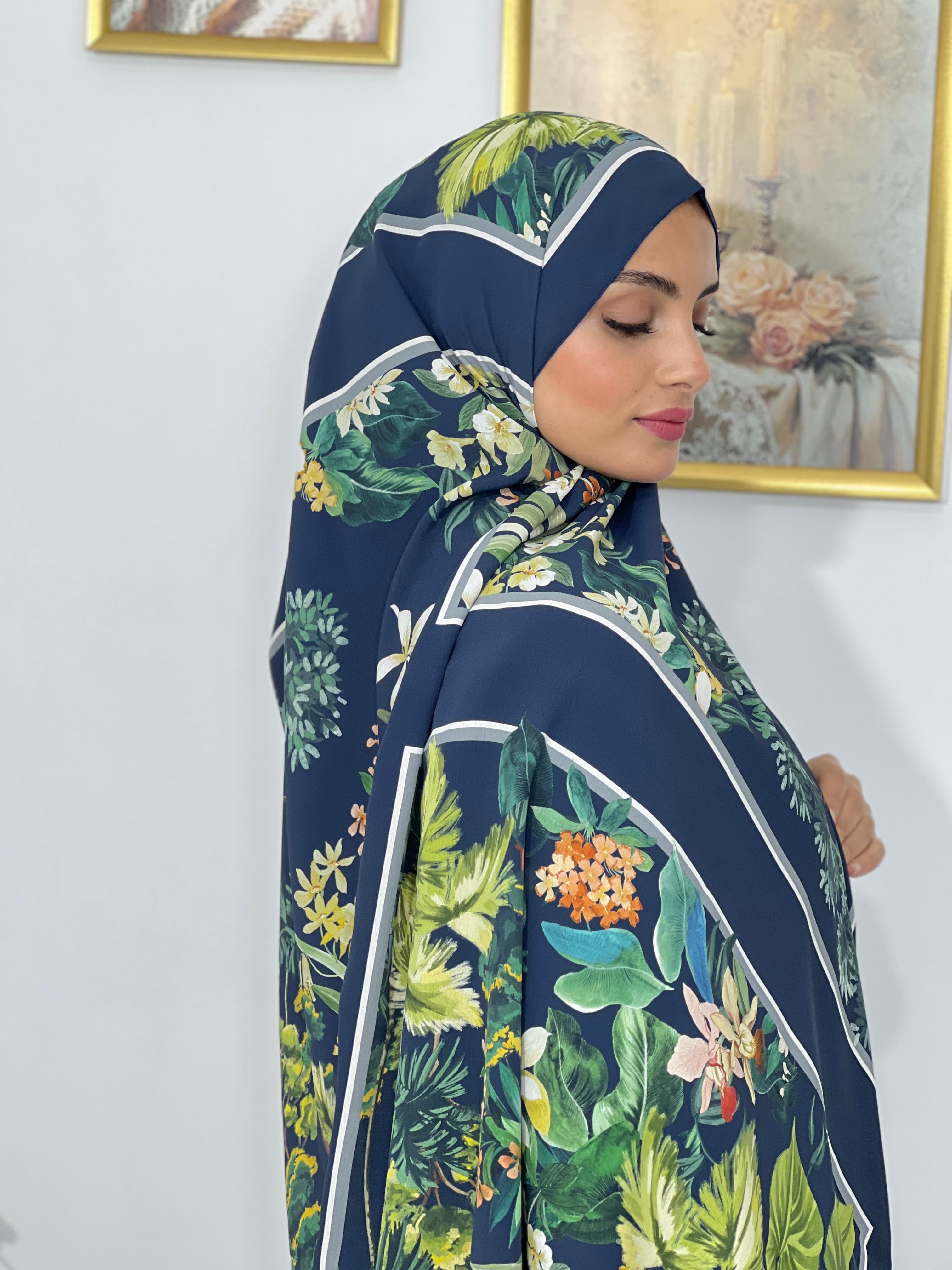 Allurina scarf - "Navy Tropical"