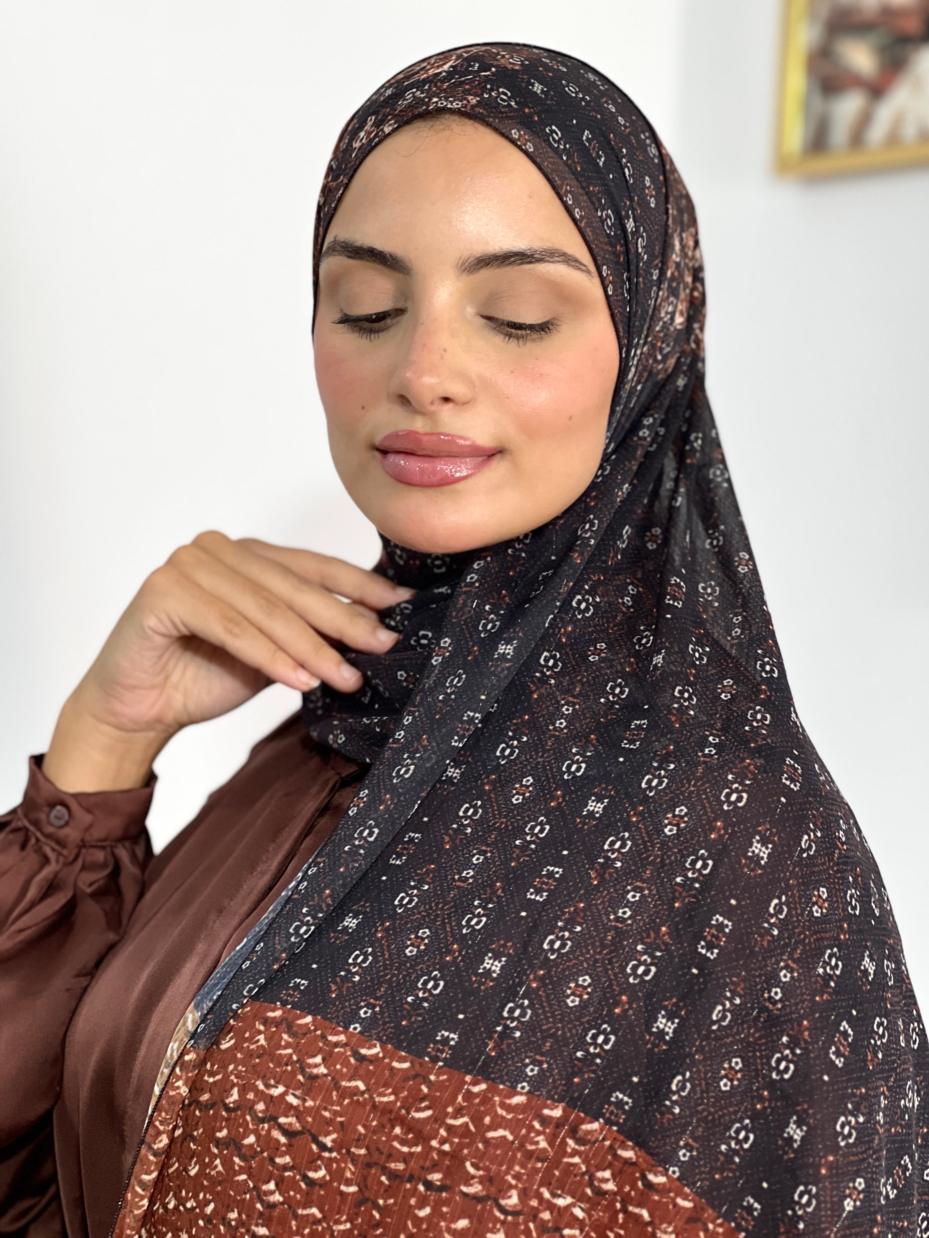 Allurina scarf - "Chocolate Noir"