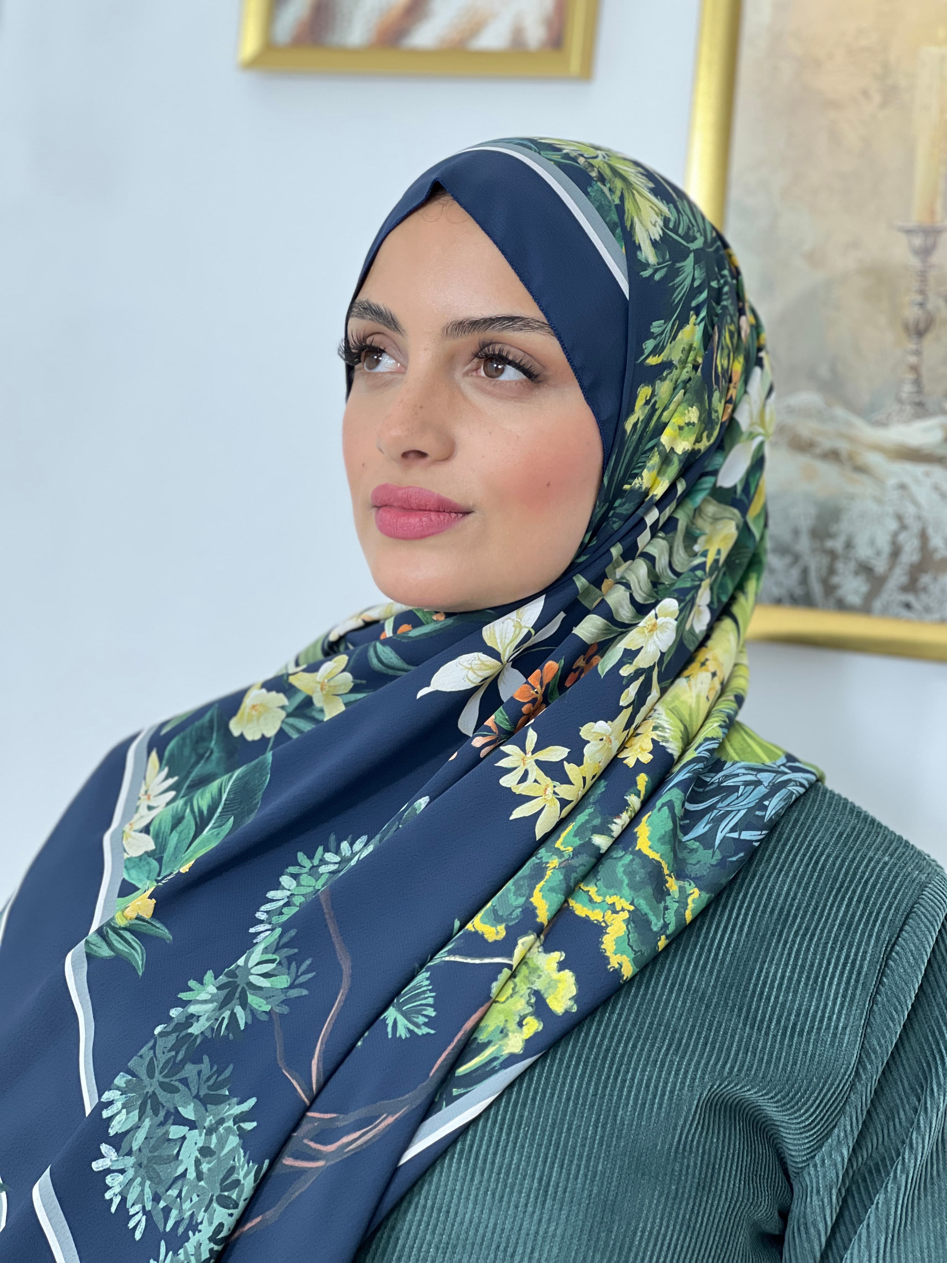Allurina scarf - "Navy Tropical"