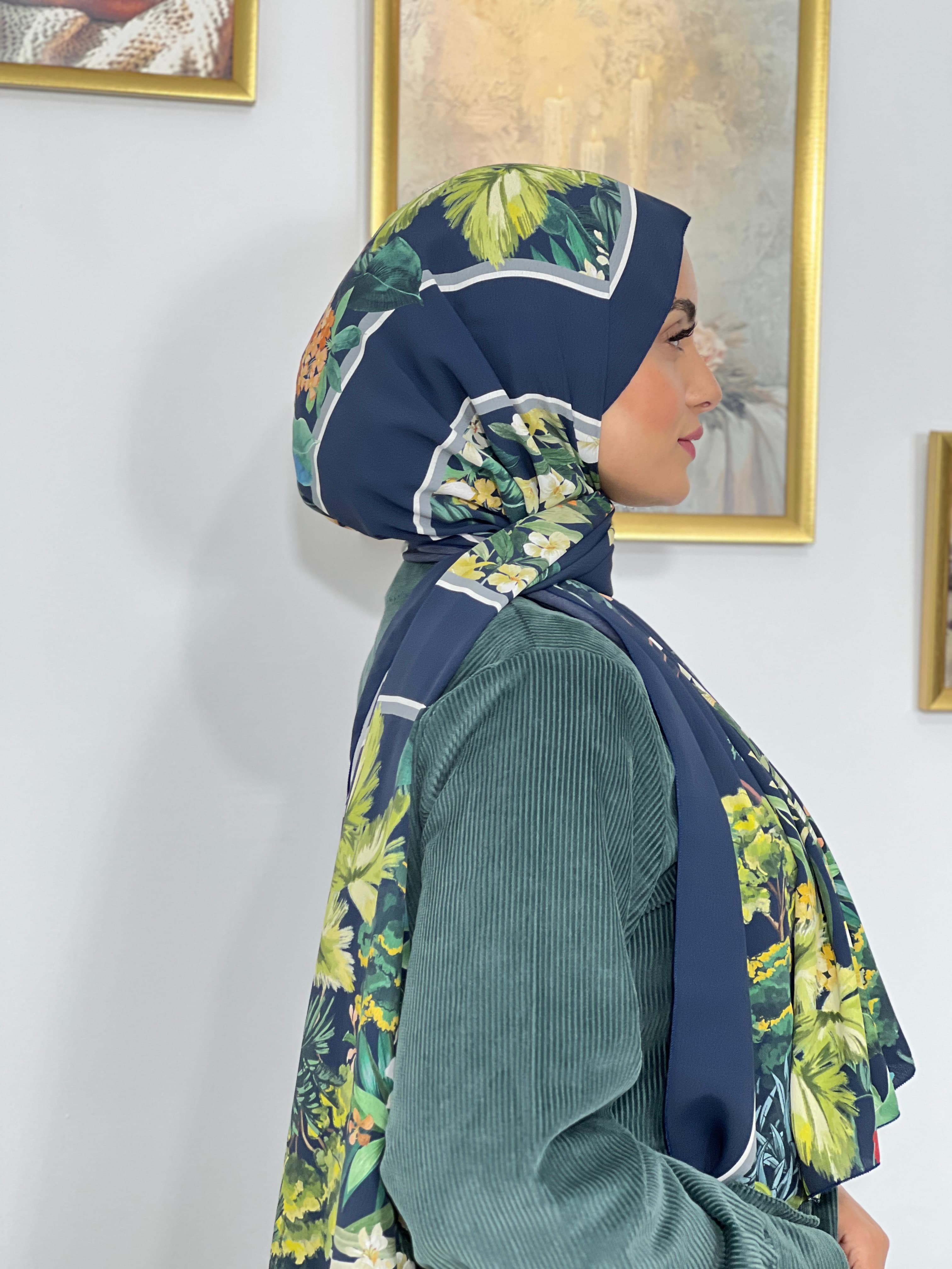 Allurina scarf - "Navy Tropical"