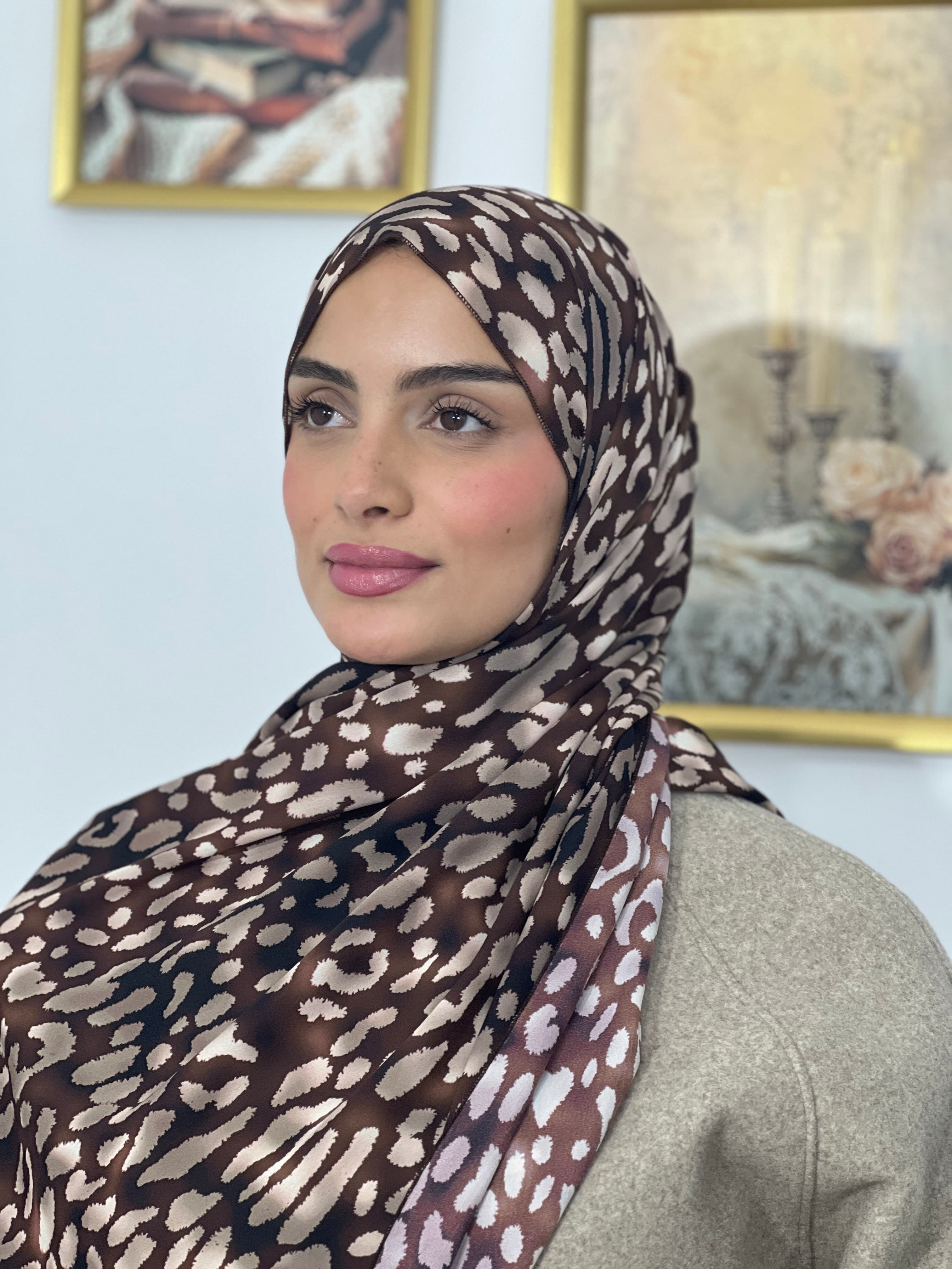 Allurina scarf - "Brown Leopard"