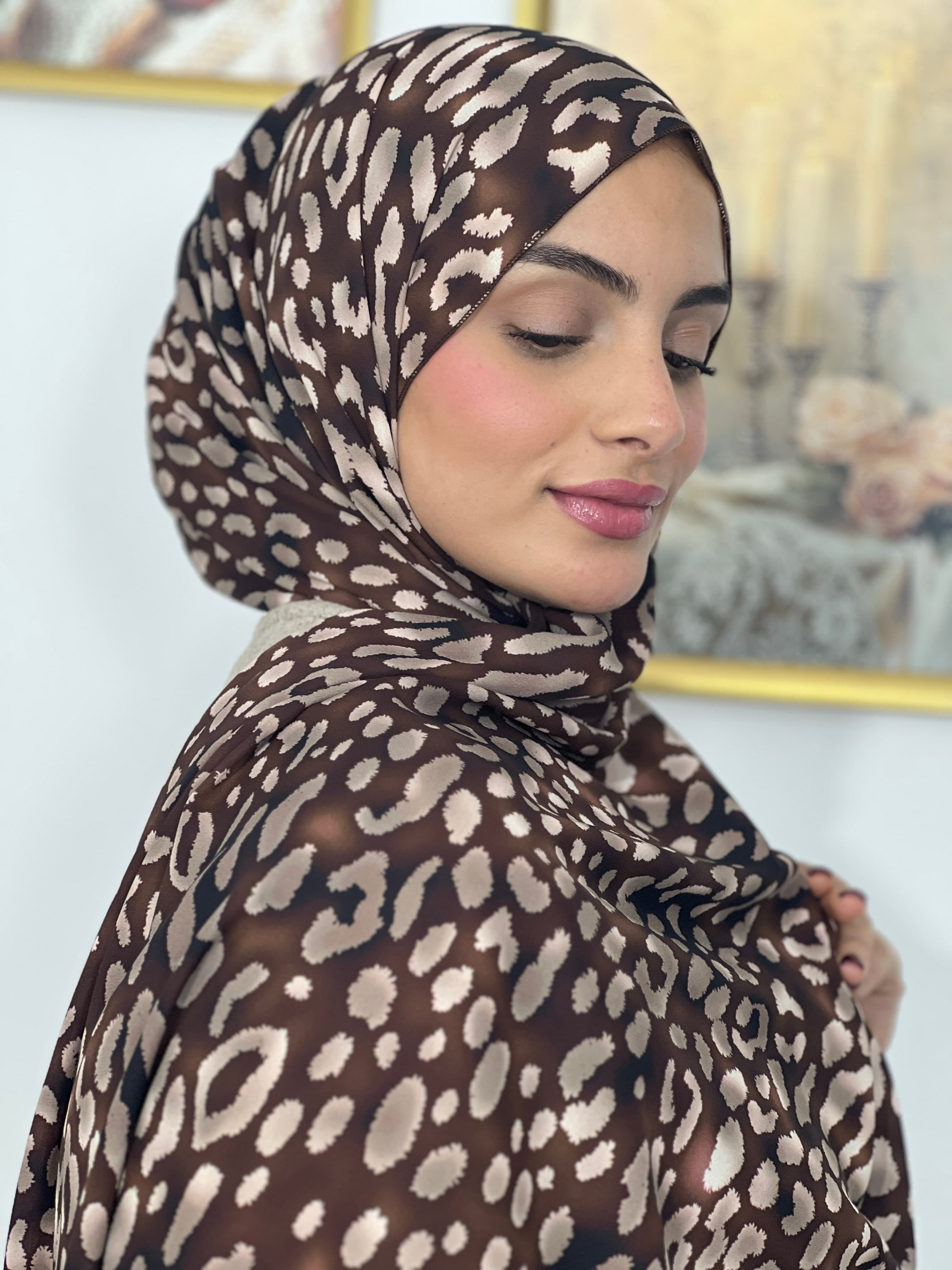 Allurina scarf - "Brown Leopard"